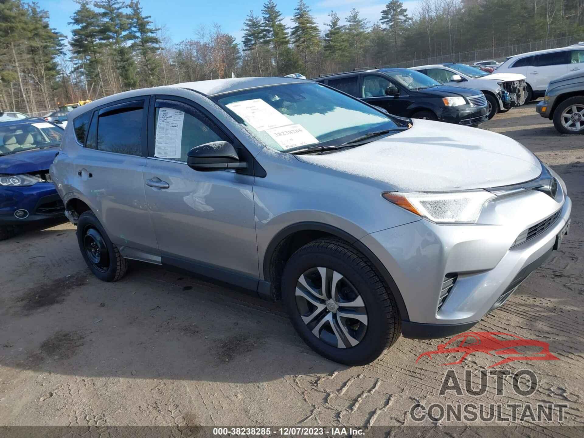 TOYOTA RAV4 2018 - JTMBFREV8JJ233877