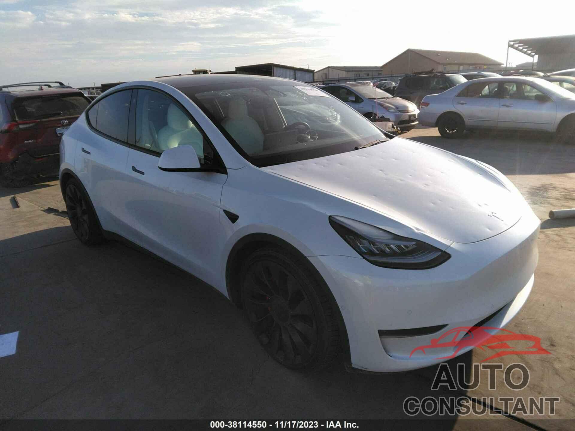 TESLA MODEL Y 2021 - 5YJYGDEF5MF075593