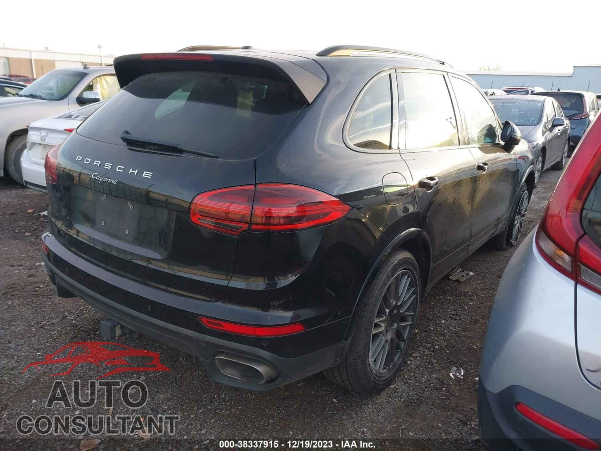 PORSCHE CAYENNE 2017 - WP1AA2A26HKA82554