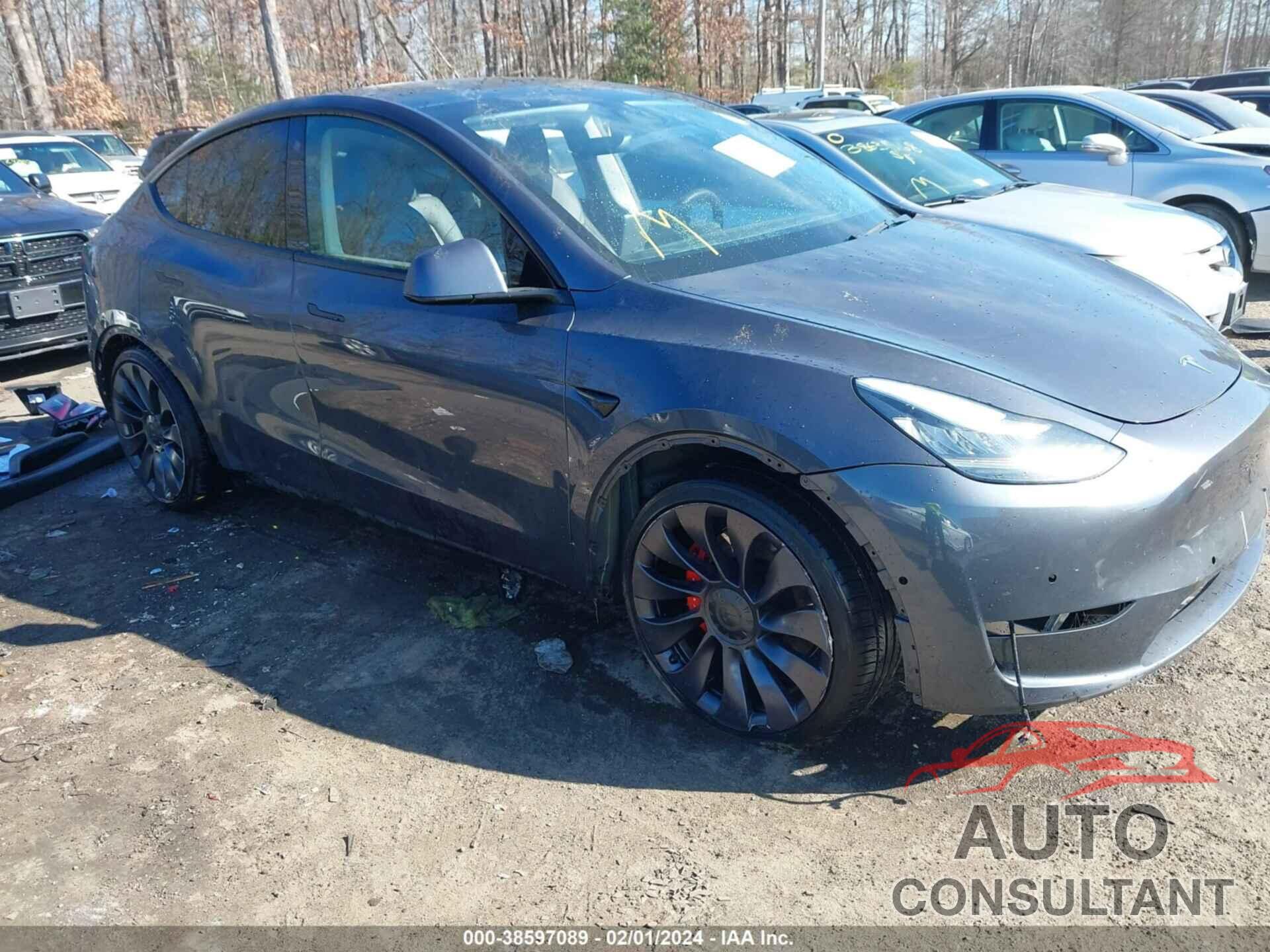 TESLA MODEL Y 2021 - 5YJYGDEF1MF075588