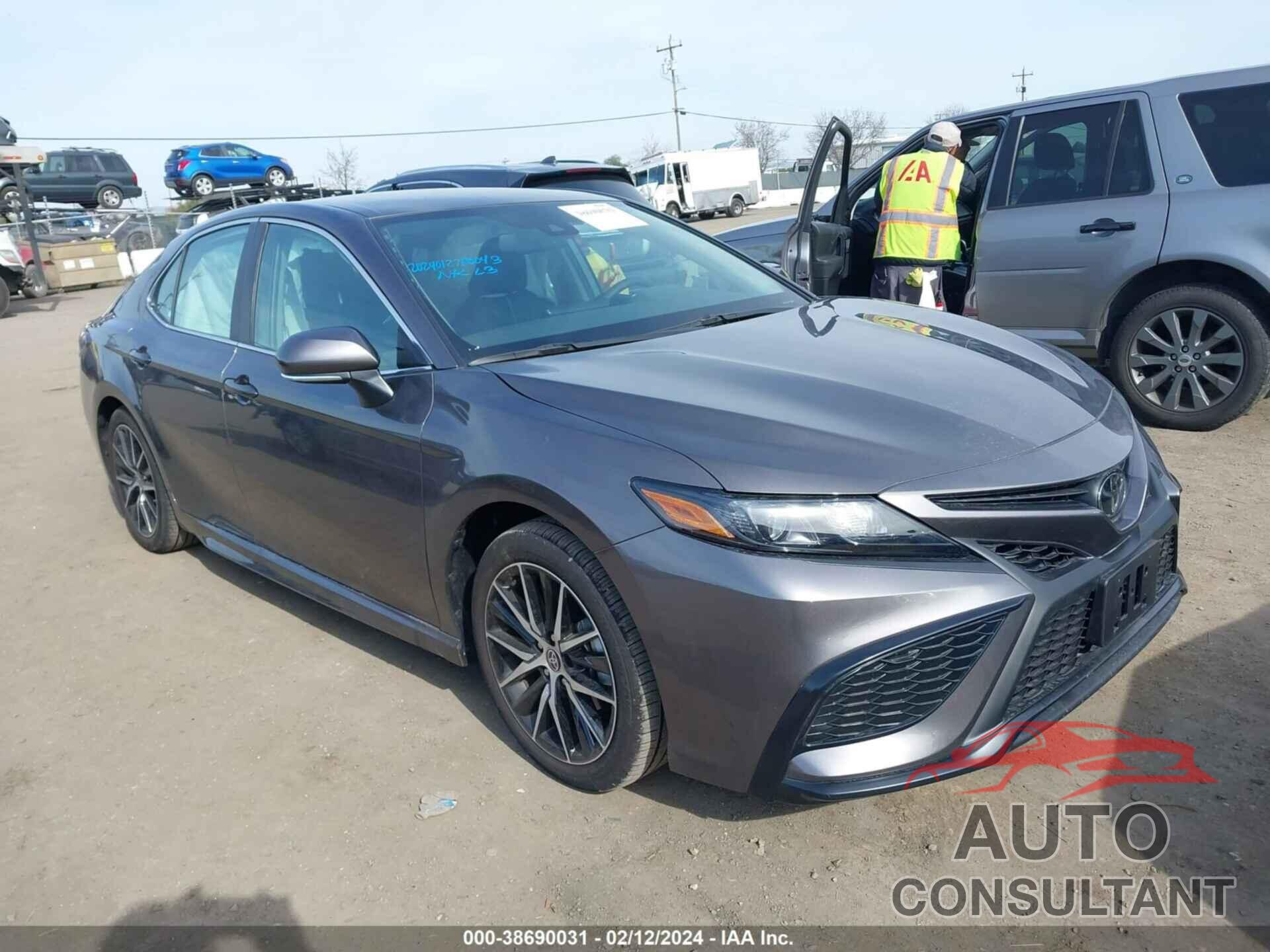TOYOTA CAMRY 2023 - 4T1T11AK2PU825567