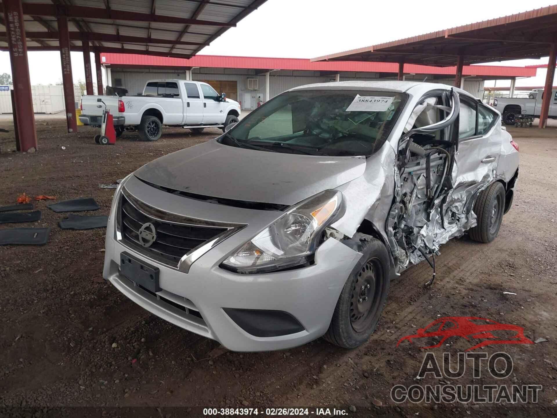 NISSAN VERSA 2017 - 3N1CN7APXHK438826