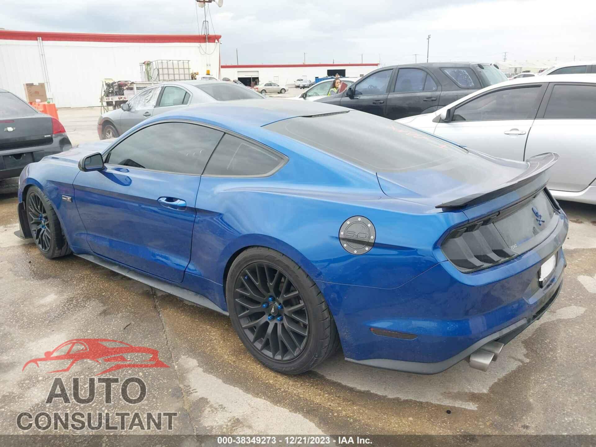 FORD MUSTANG 2018 - 1FA6P8CF0J5117401