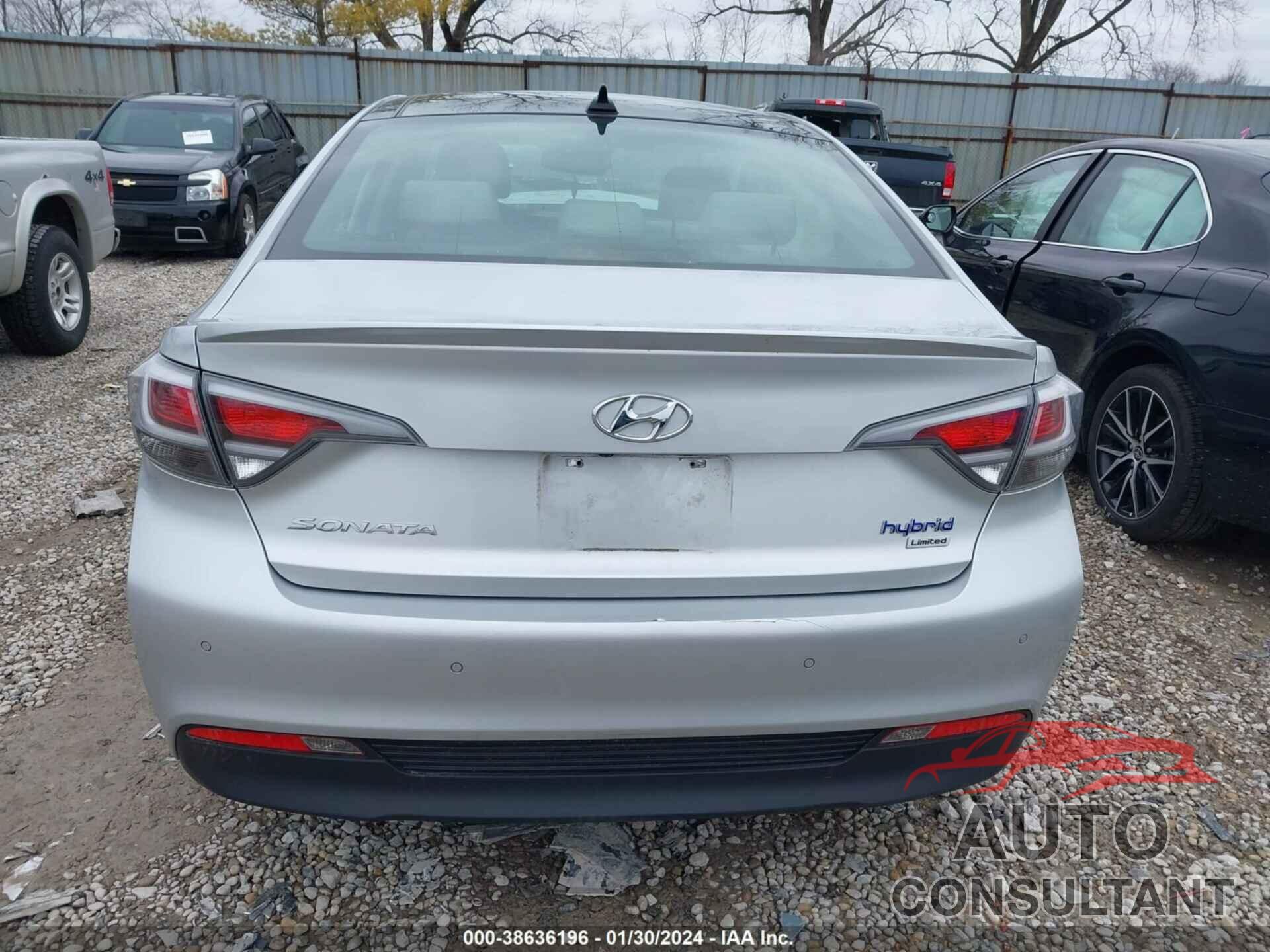 HYUNDAI SONATA HYBRID 2017 - KMHE34L12HA051428