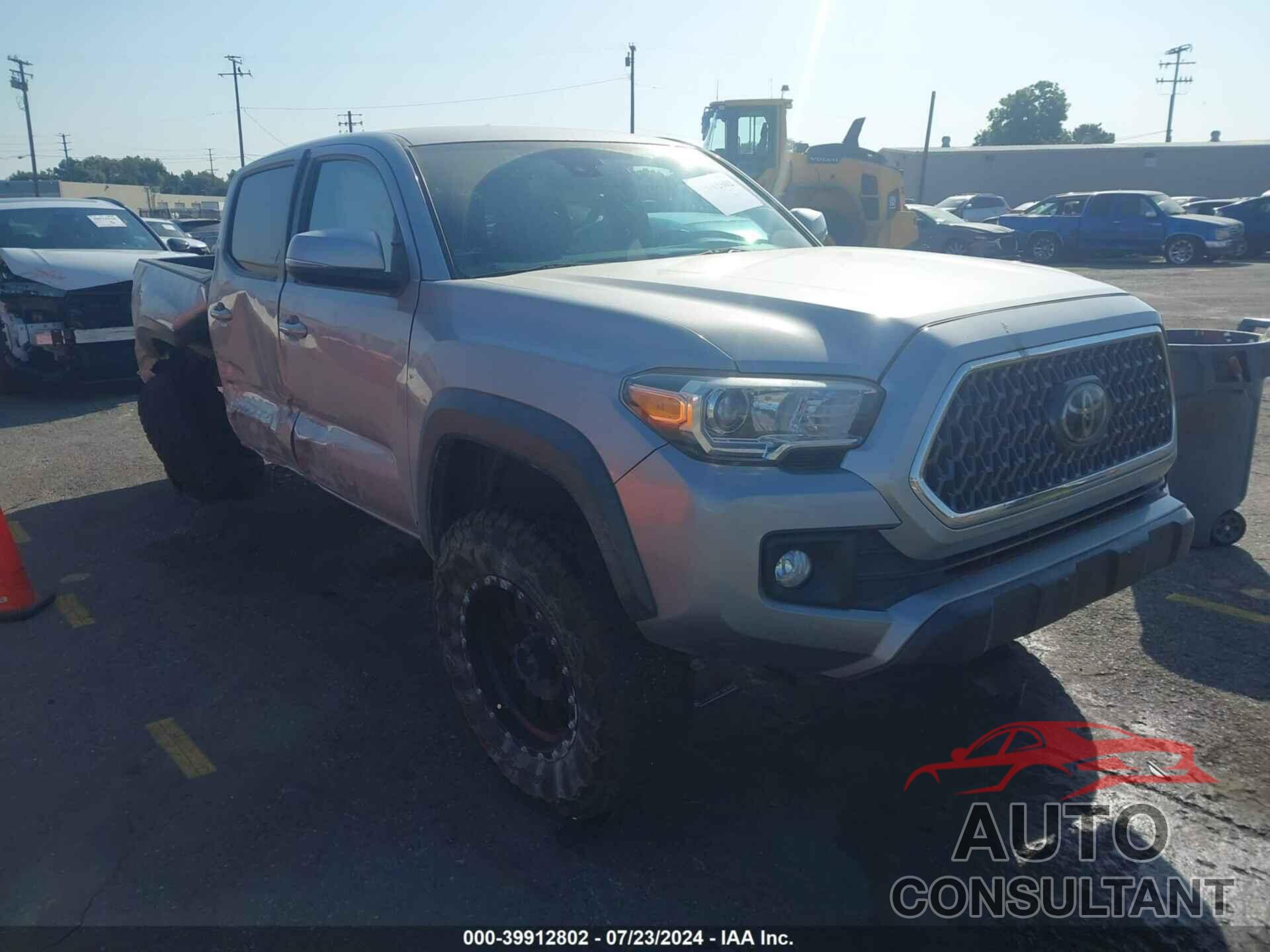 TOYOTA TACOMA 2018 - 3TMCZ5AN2JM180705