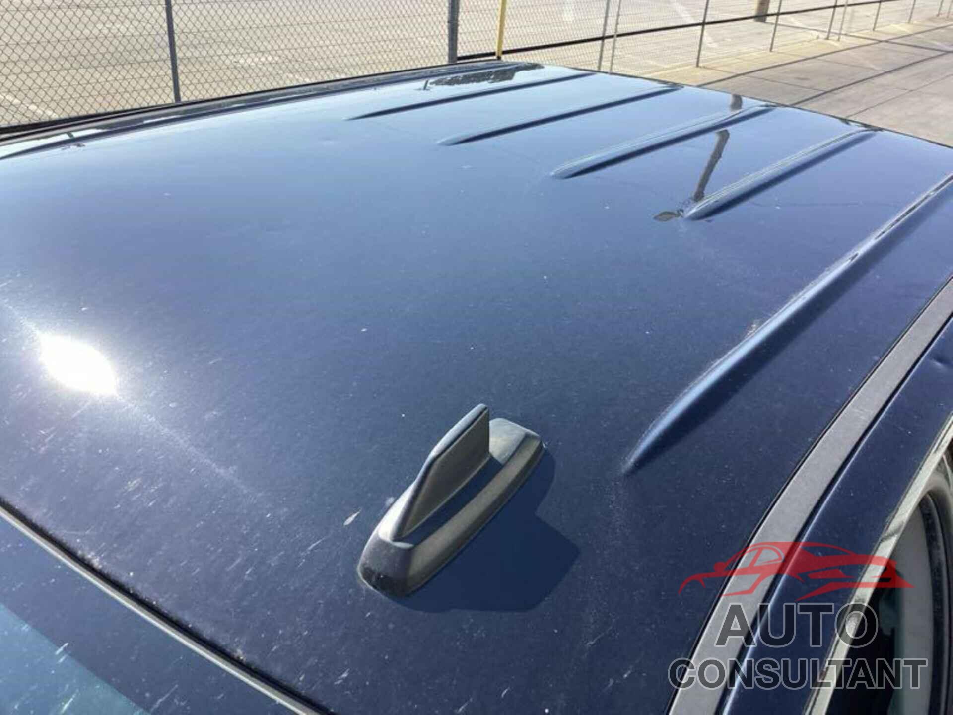 CHEVROLET SILVERADO 1500 2018 - 3GCUKREC3JG244483