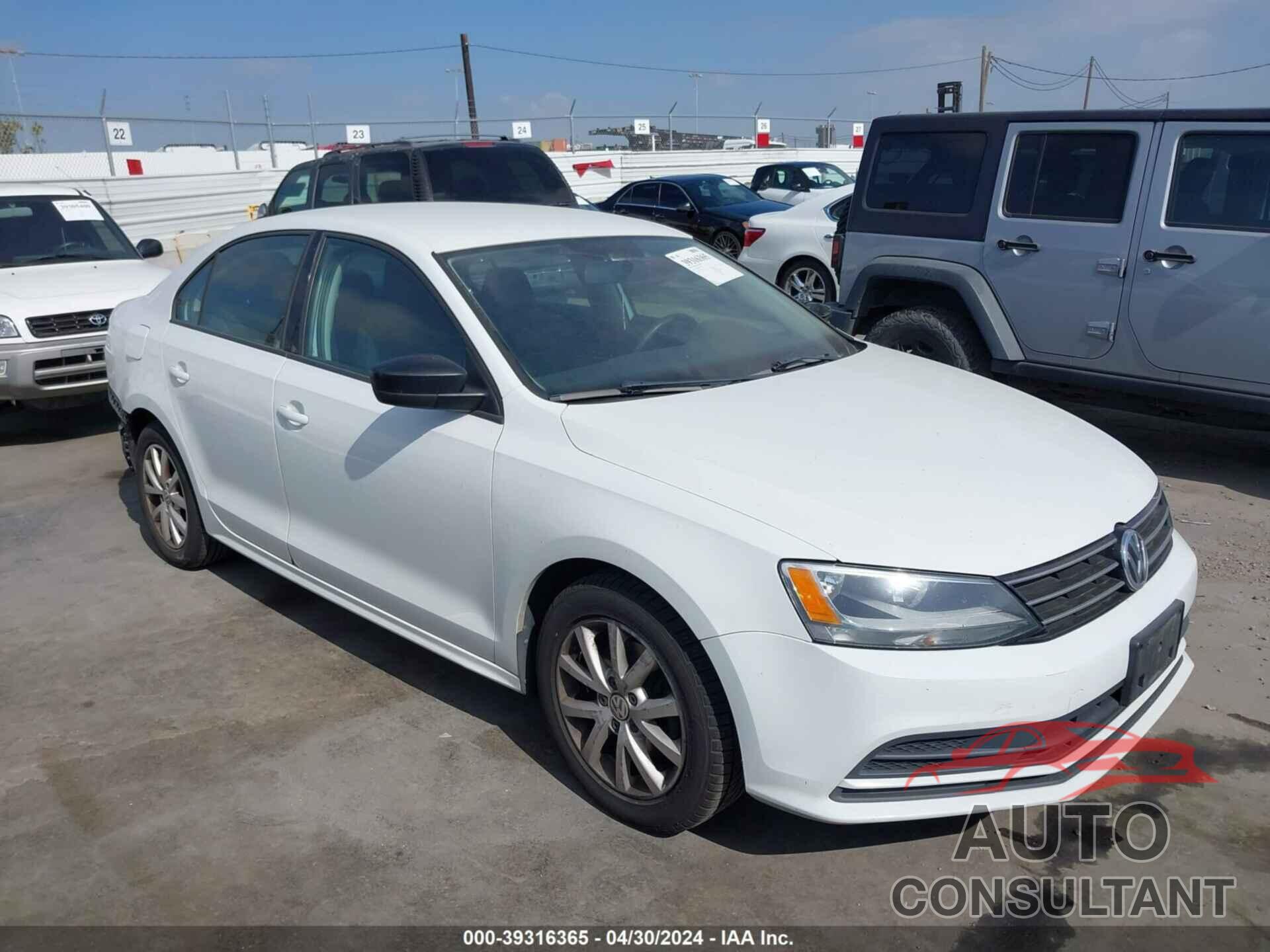 VOLKSWAGEN JETTA 2016 - 3VWD67AJ7GM253367