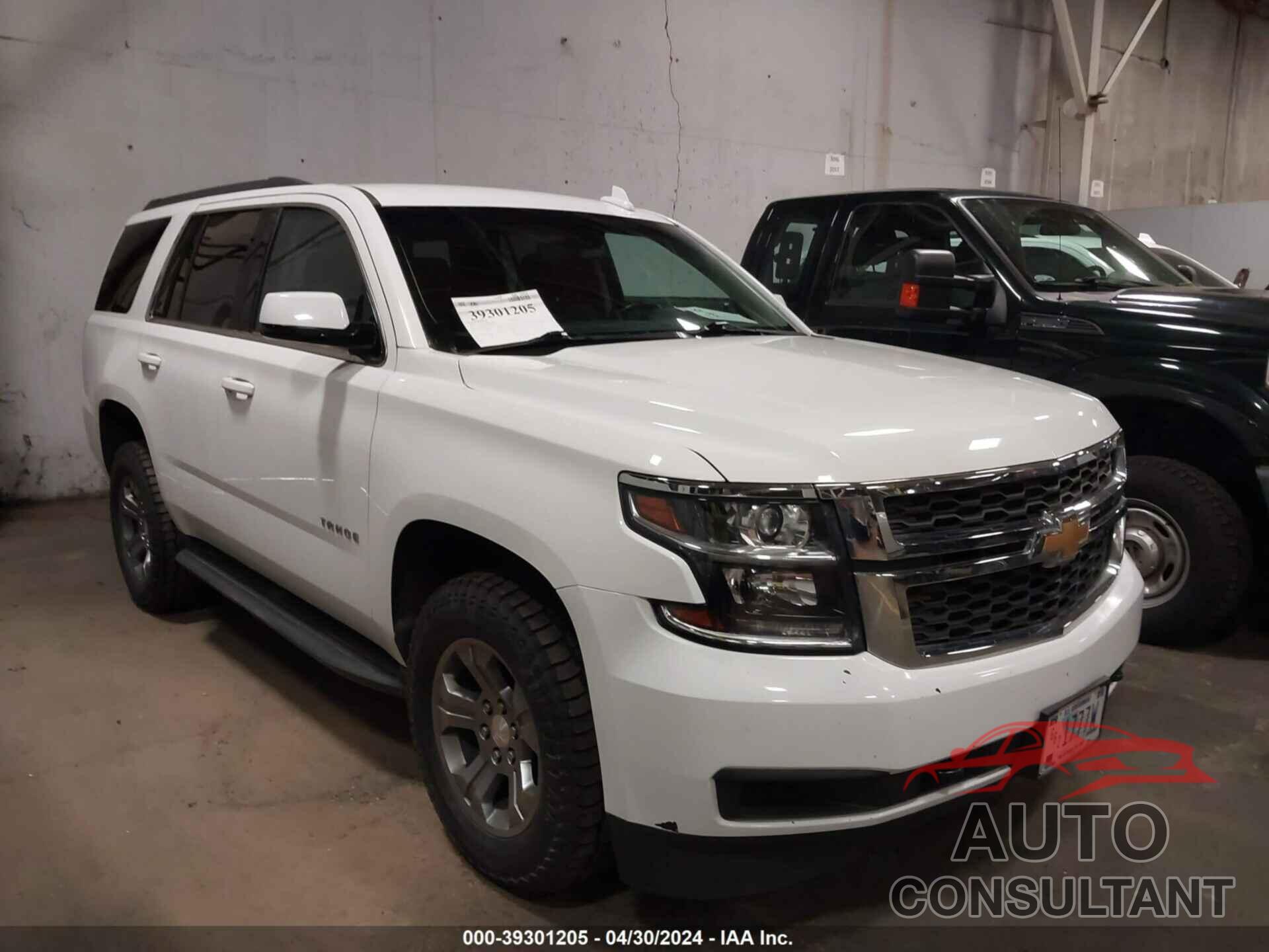 CHEVROLET TAHOE 2019 - 1GNSKAEC1KR347953