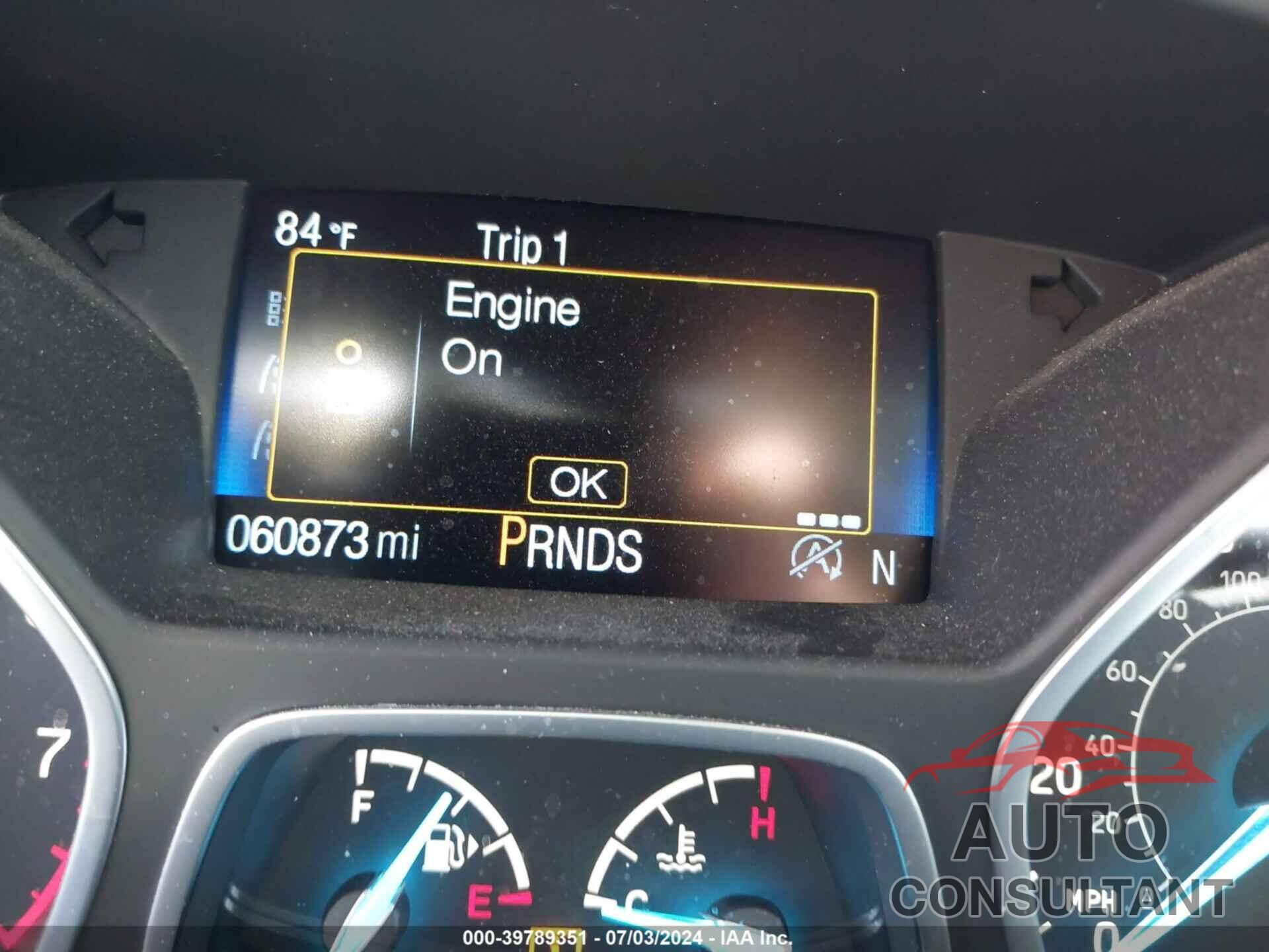 FORD ESCAPE 2017 - 1FMCU9J94HUC14282