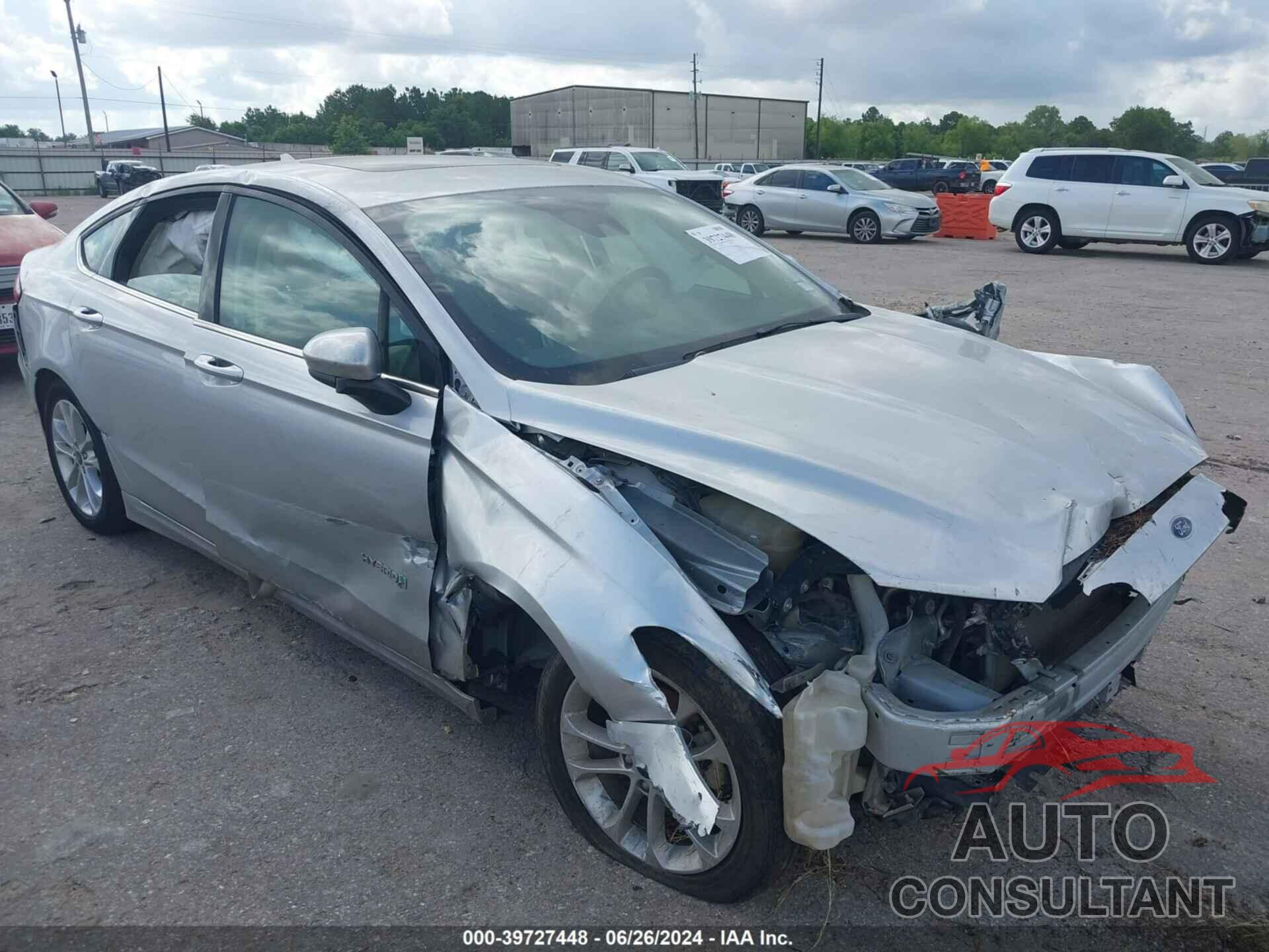 FORD FUSION HYBRID 2019 - 3FA6P0LU7KR207238