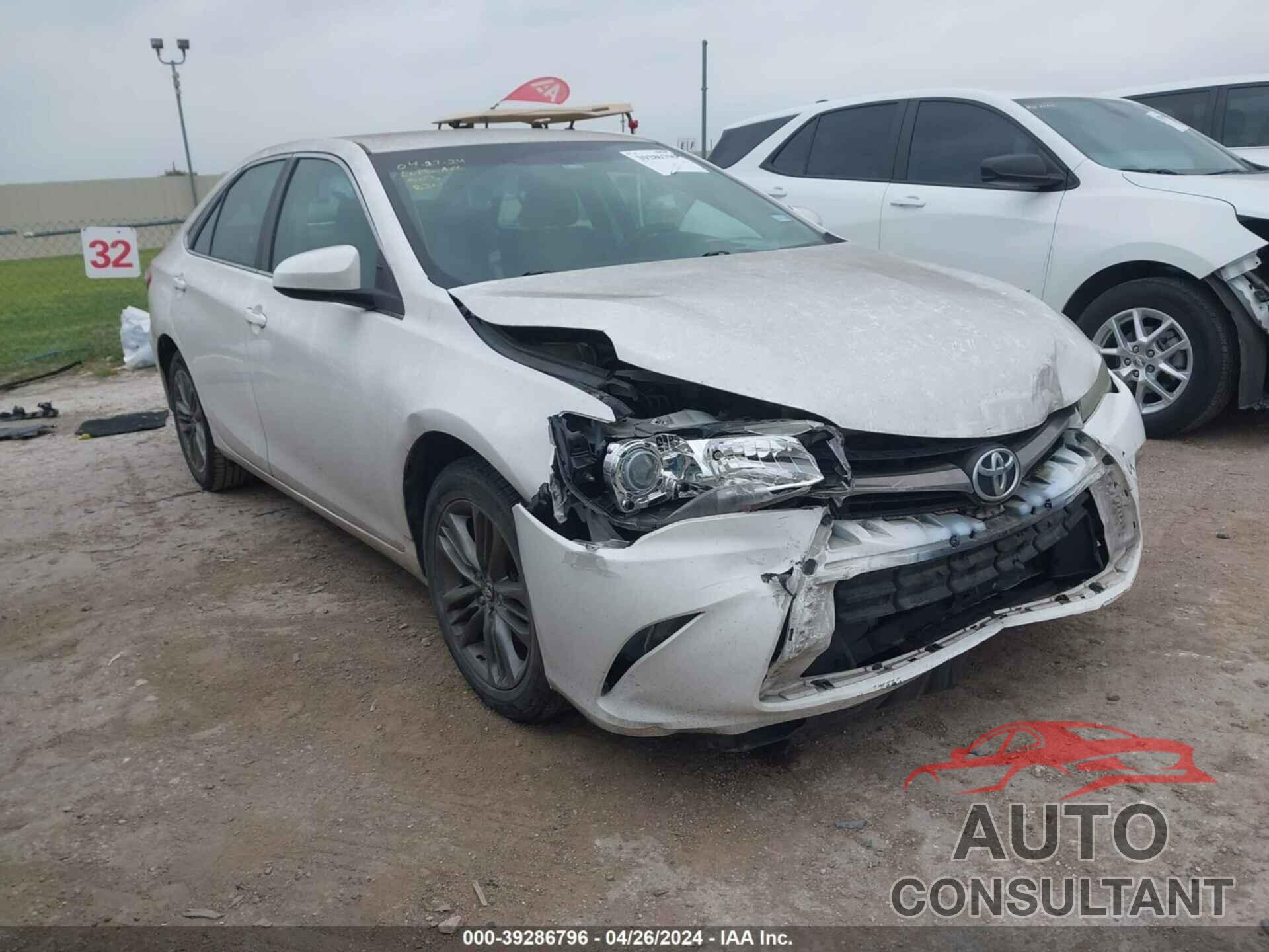 TOYOTA CAMRY 2016 - 4T1BF1FK1GU240436