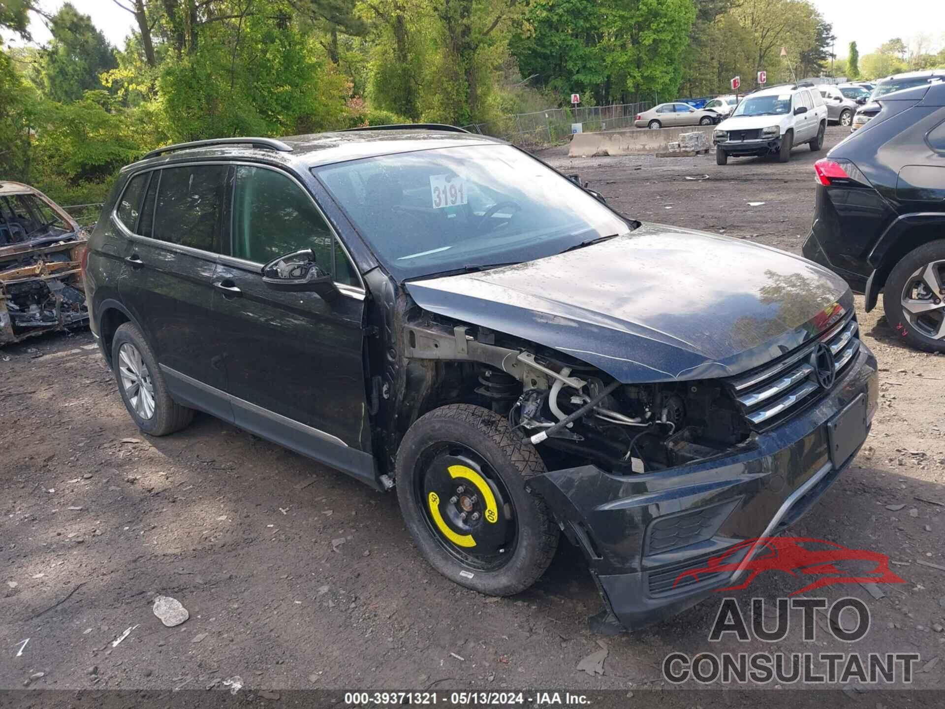 VOLKSWAGEN TIGUAN 2018 - 3VV2B7AX0JM141531