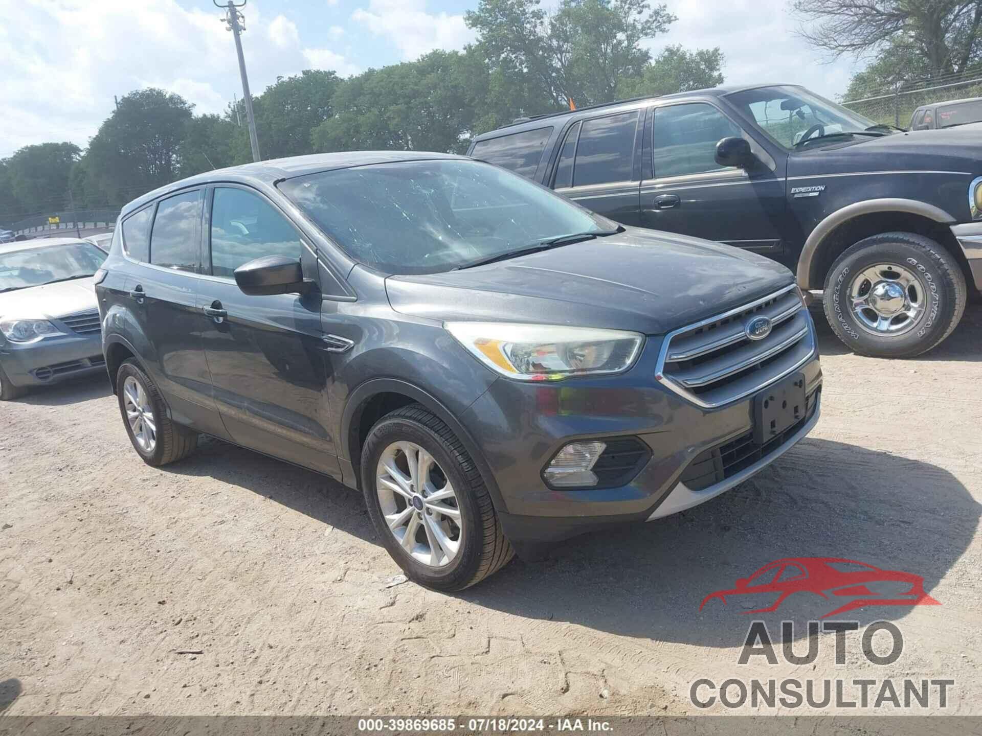 FORD ESCAPE 2017 - 1FMCU9G90HUC98334