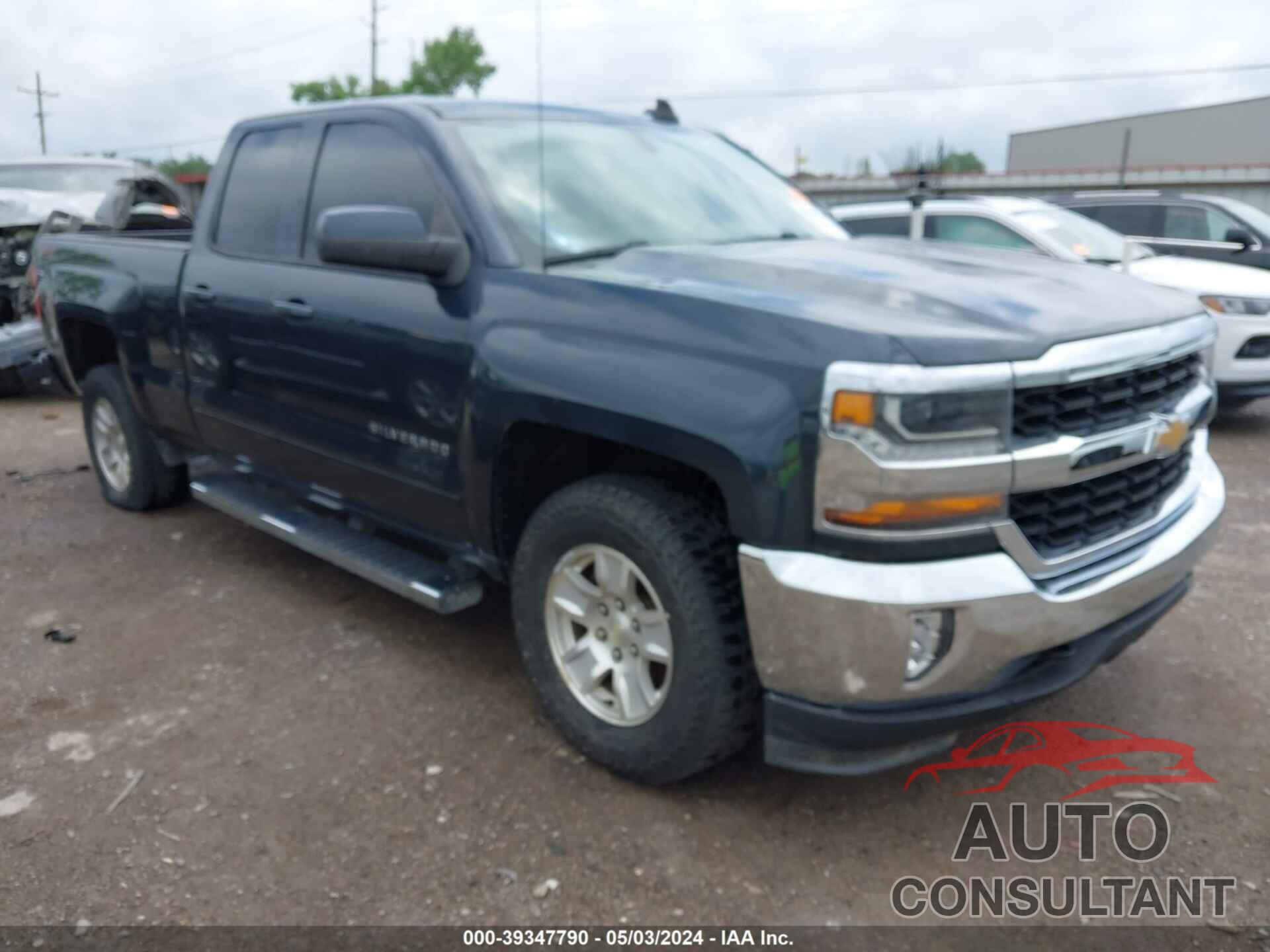 CHEVROLET SILVERADO 1500 2018 - 1GCVKREC2JZ146520