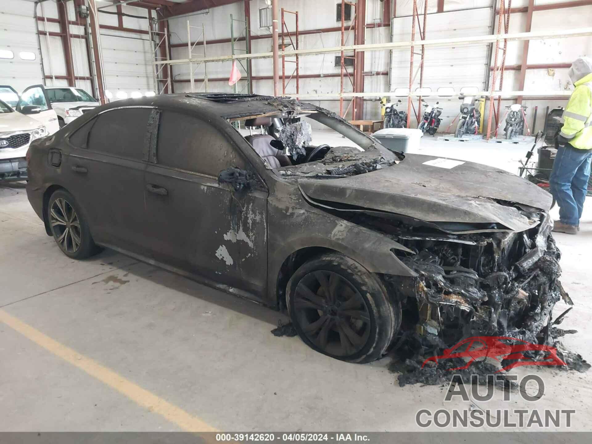 VOLKSWAGEN PASSAT 2020 - 1VWCA7A36LC026968