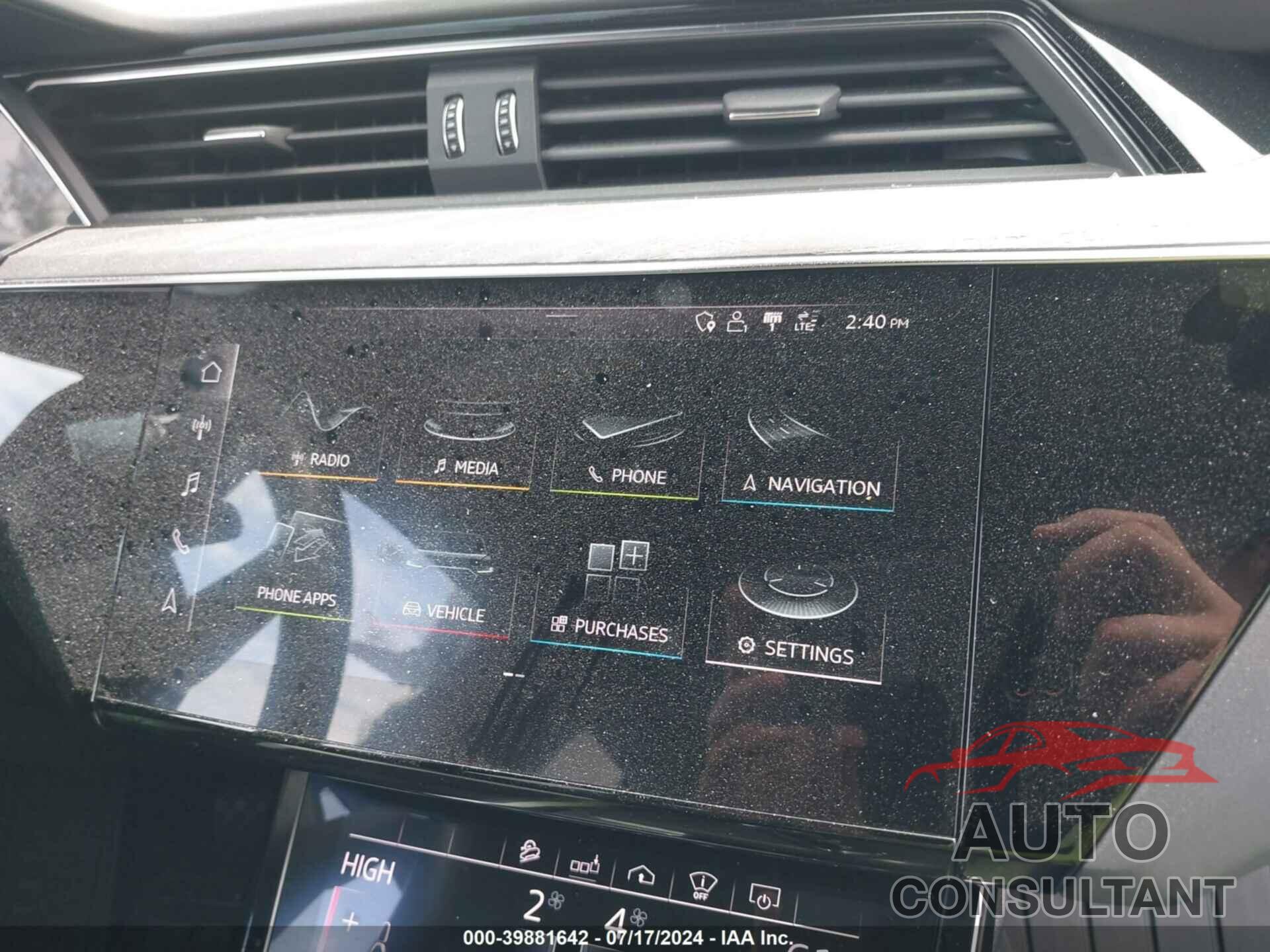 AUDI E-TRON 2019 - WA1VAAGE6KB006428