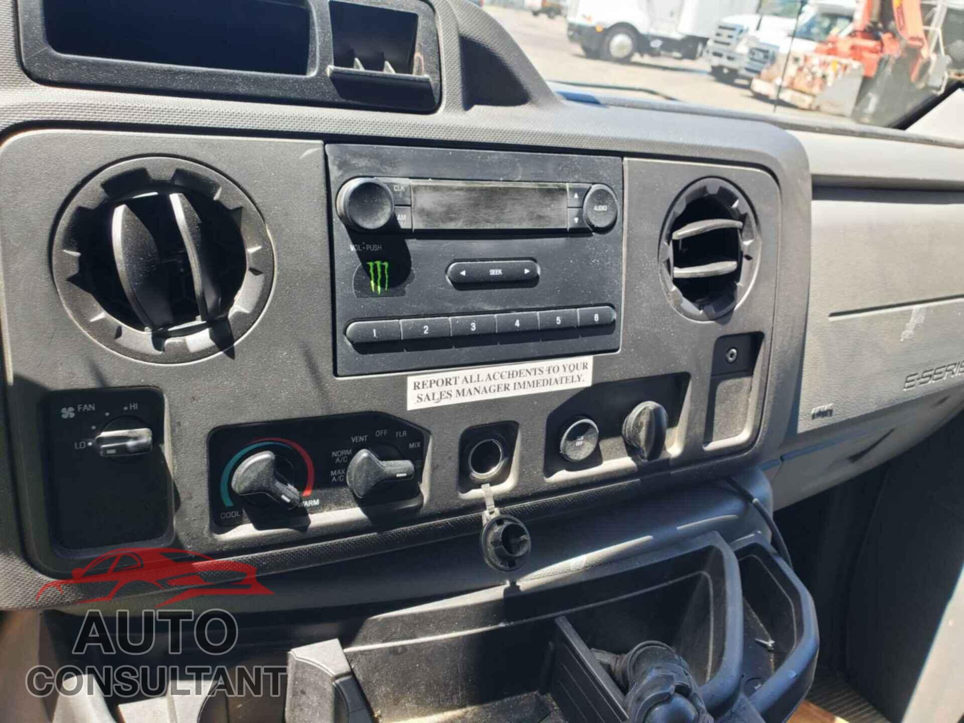 FORD ECONOLINE 2018 - 1FDXE4FS0JDC17764