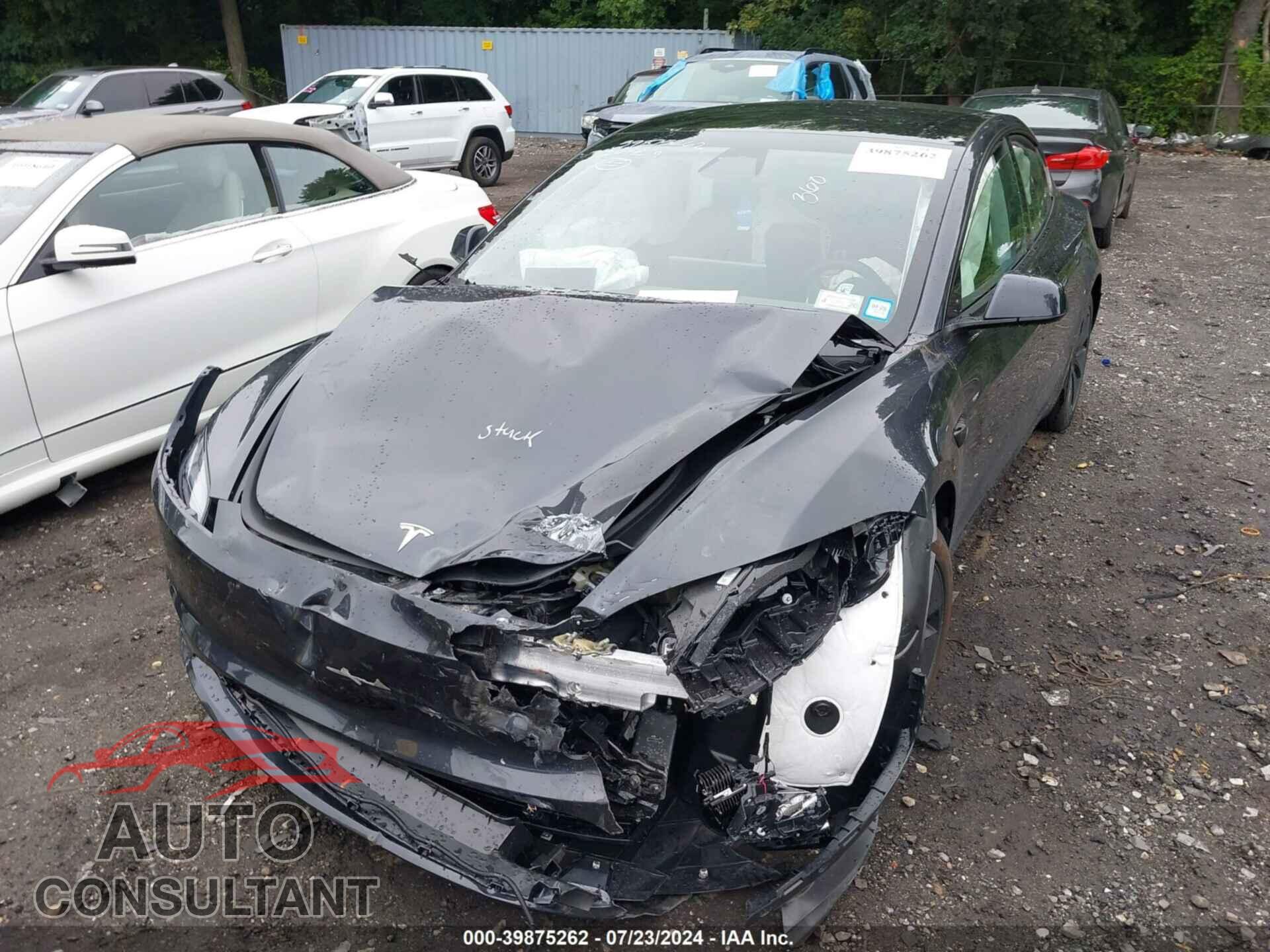 TESLA MODEL 3 2024 - 5YJ3E1EA8RF735099
