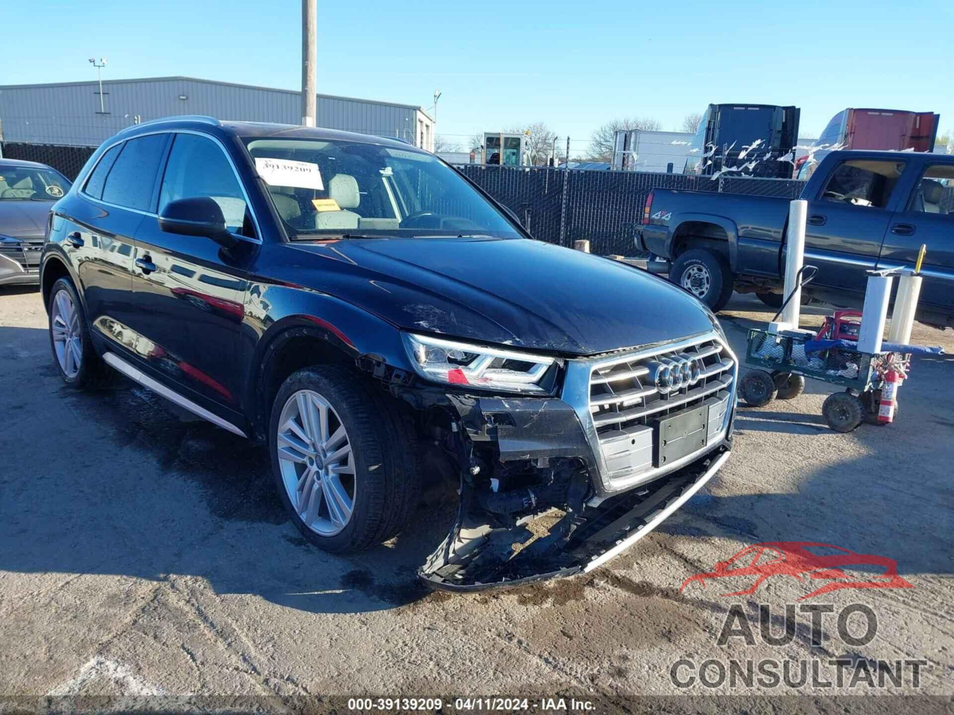 AUDI Q5 2018 - WA1BNAFY7J2225318