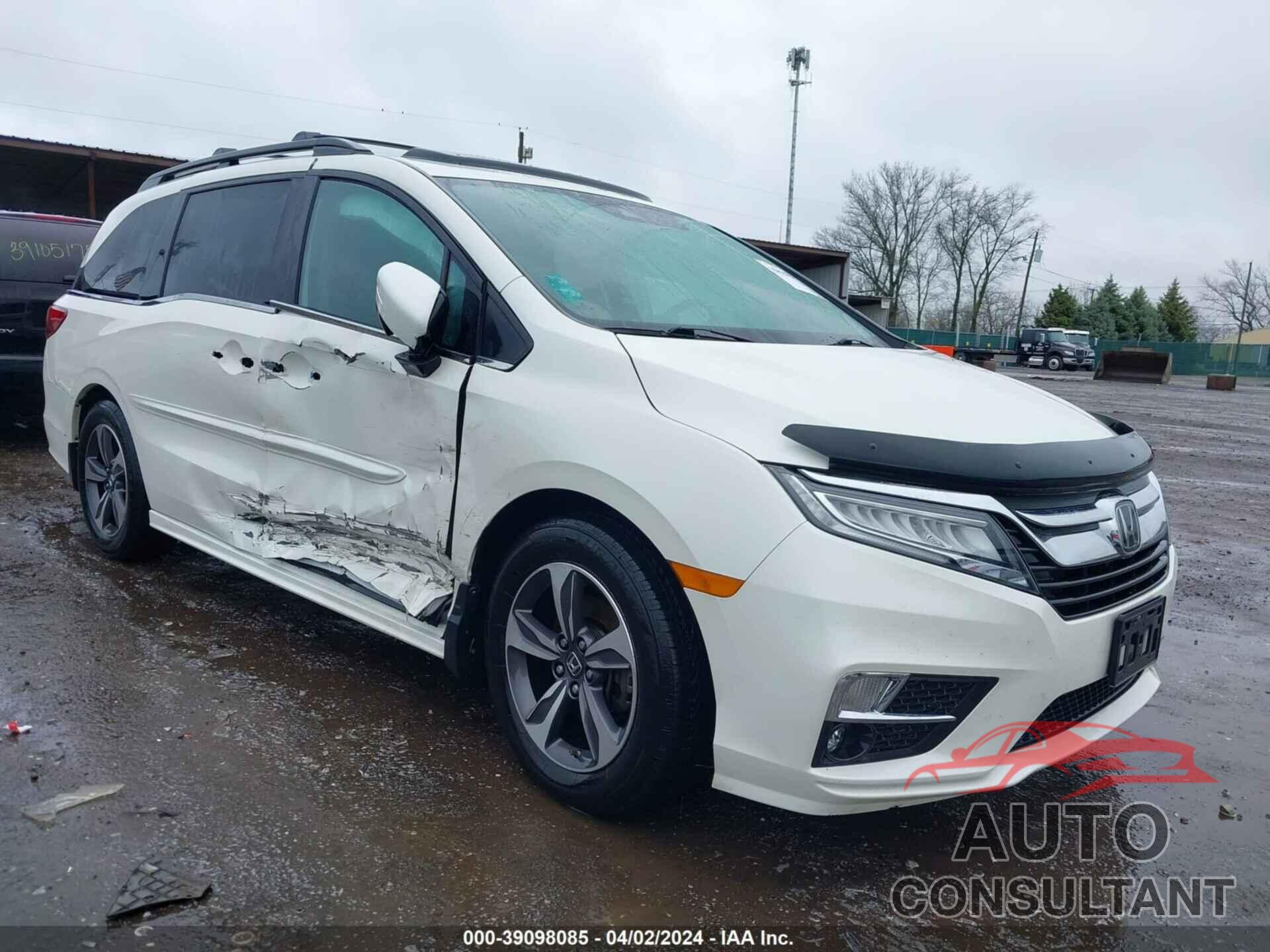 HONDA ODYSSEY 2018 - 5FNRL6H84JB039365