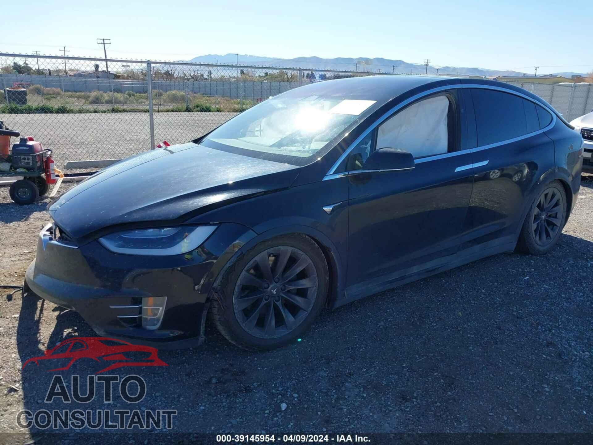 TESLA MODEL X 2018 - 5YJXCBE21JF115561