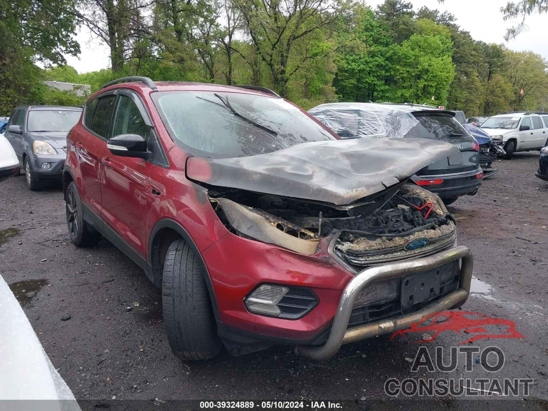 FORD ESCAPE 2017 - 1FMCU9JD4HUB84771