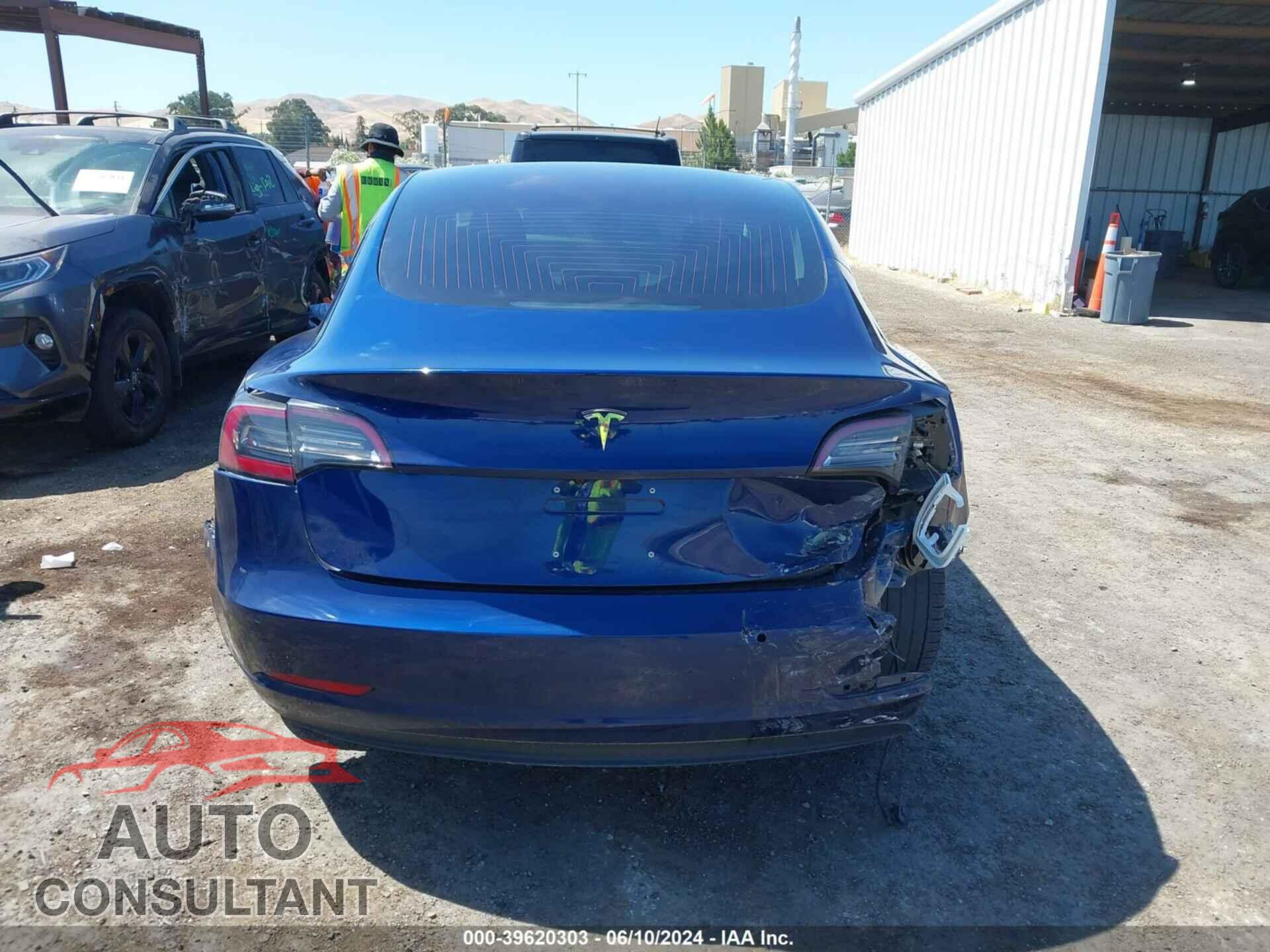 TESLA MODEL 3 2018 - 5YJ3E1EA2JF022526