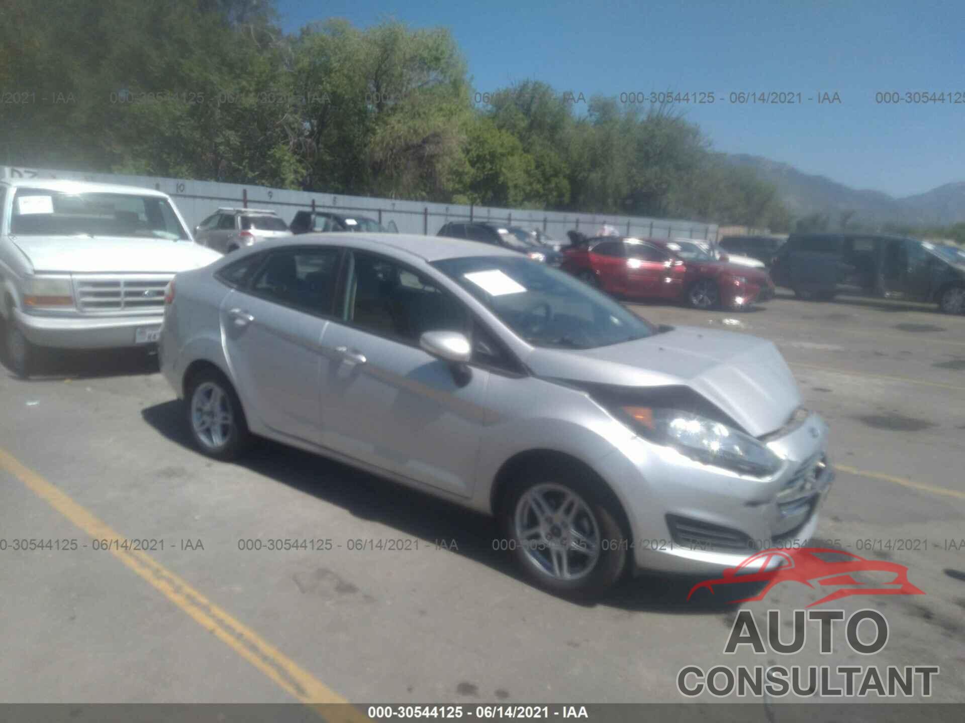 FORD FIESTA 2017 - 3FADP4BJ5HM104122