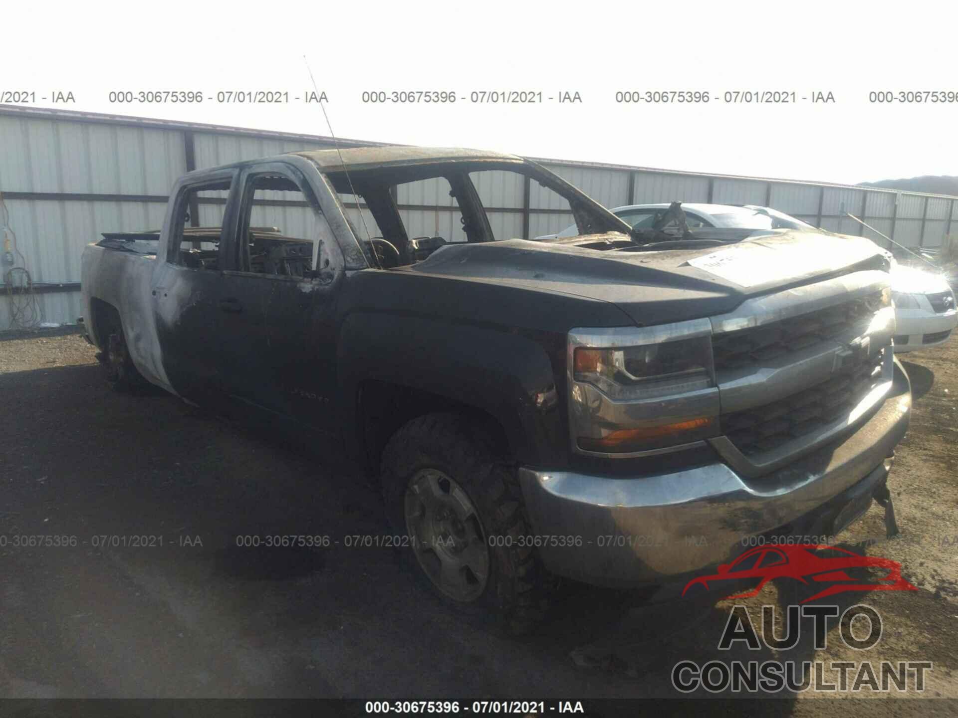 CHEVROLET SILVERADO 1500 2018 - 3GCUKREC3JG548168