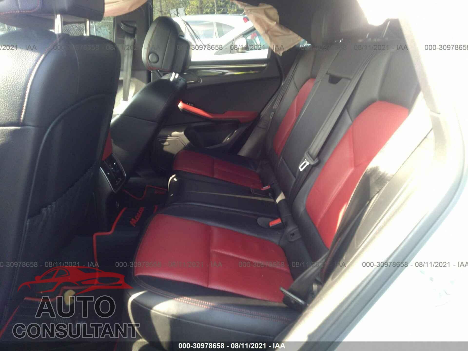 PORSCHE MACAN 2017 - WP1AA2A5XHLB81933