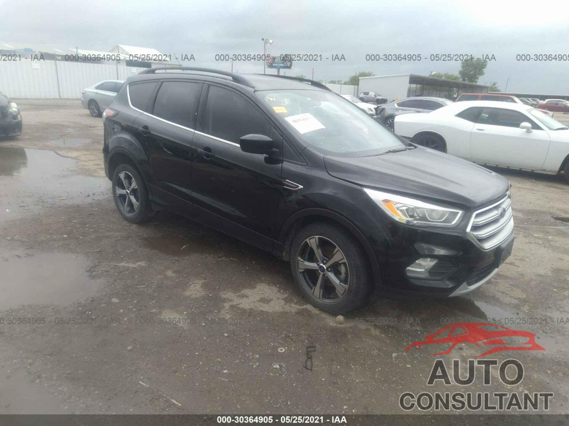 FORD ESCAPE 2017 - 1FMCU0GD2HUA38422