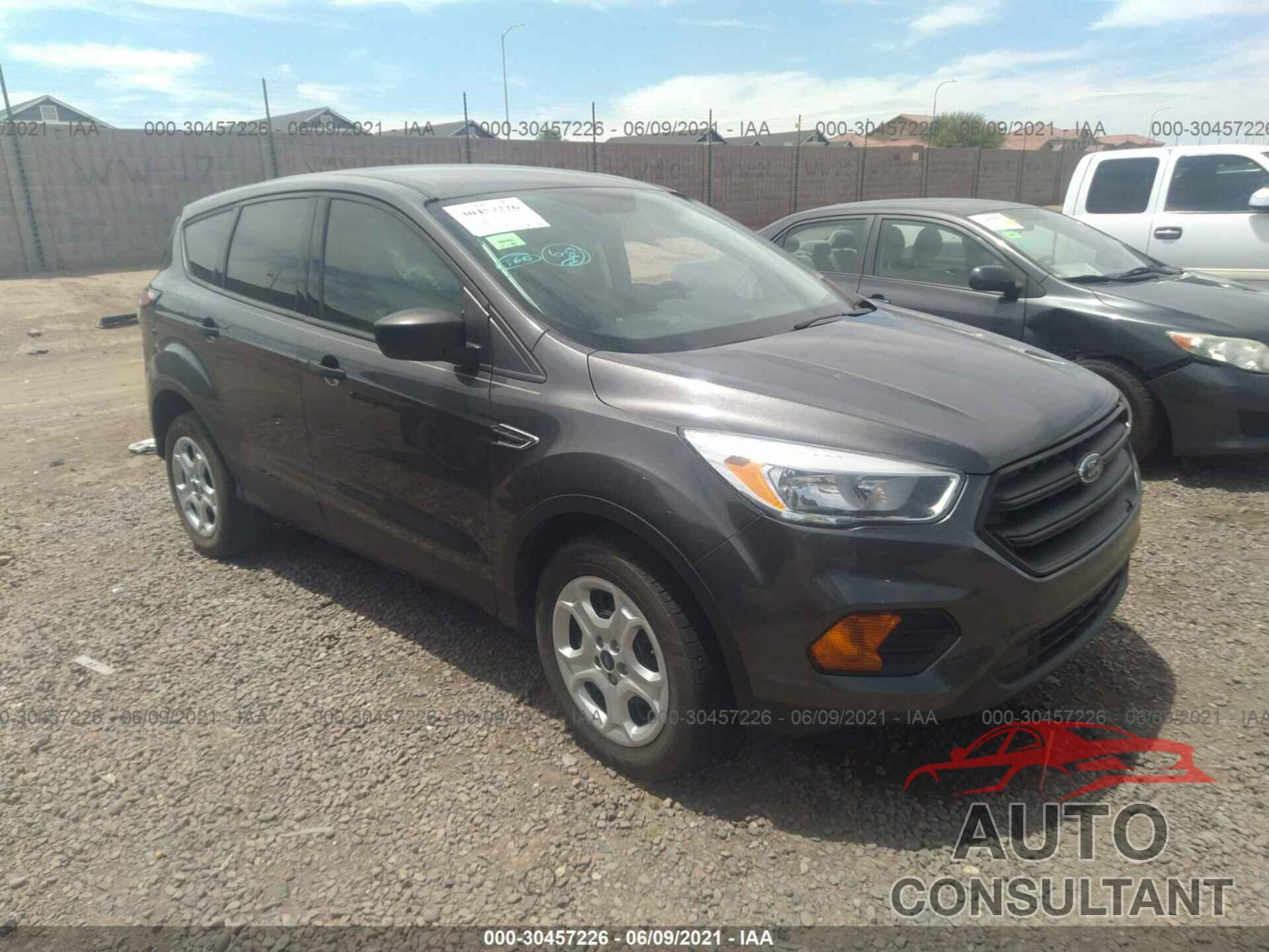 FORD ESCAPE 2017 - 1FMCU0F76HUE97237
