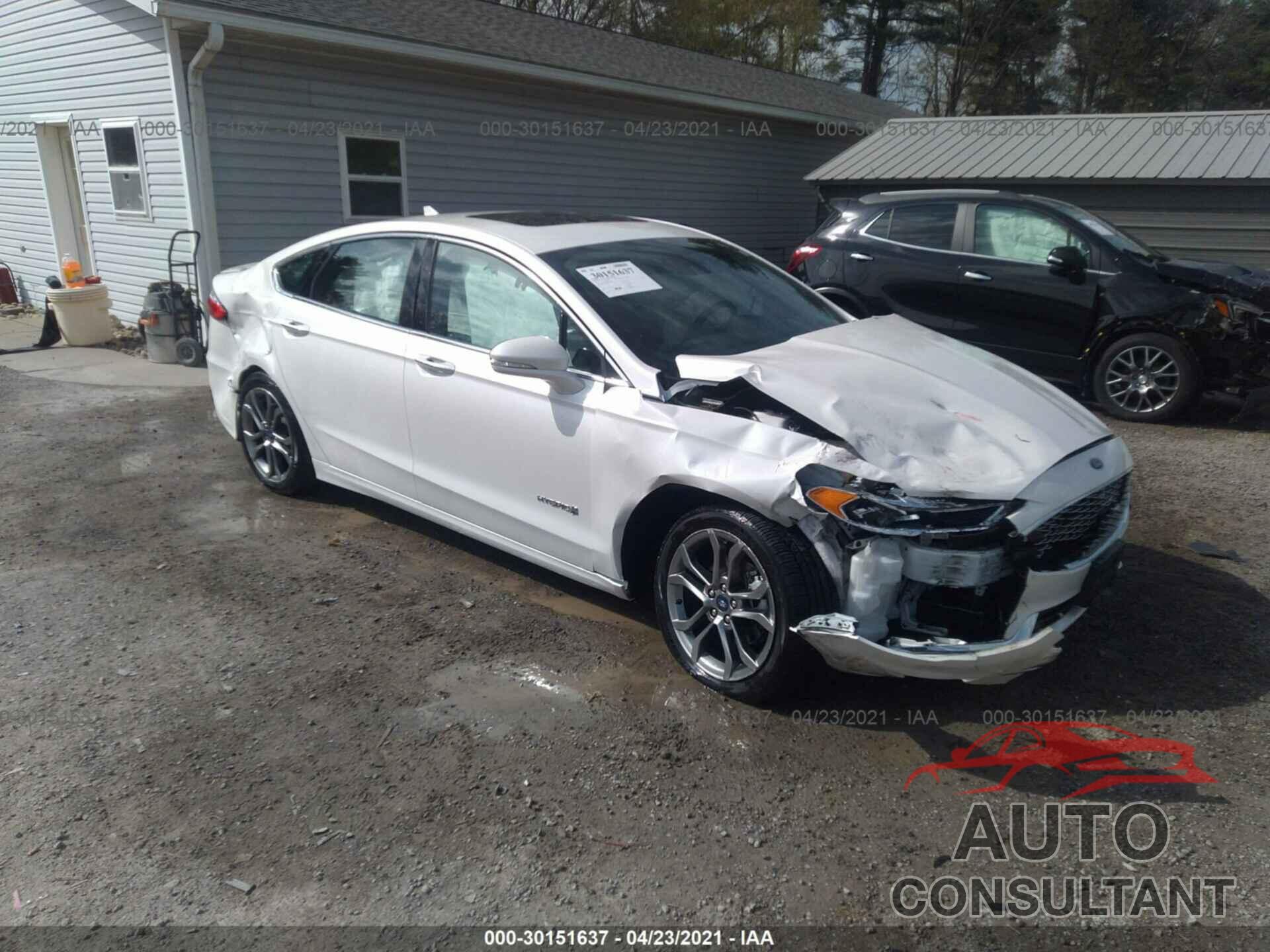 FORD FUSION HYBRID 2019 - 3FA6P0RU0KR214698