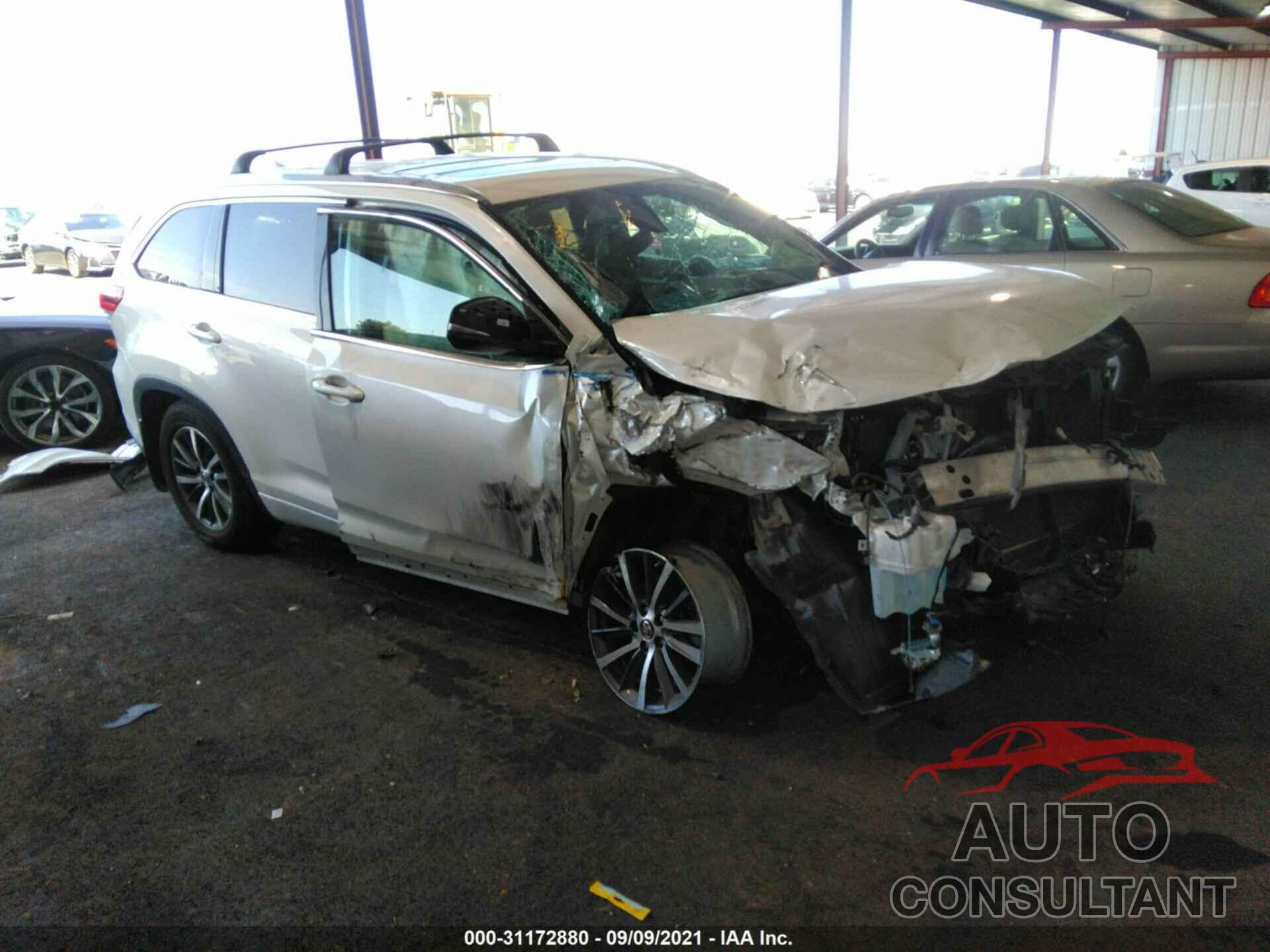 TOYOTA HIGHLANDER 2017 - 5TDJZRFHXHS517245