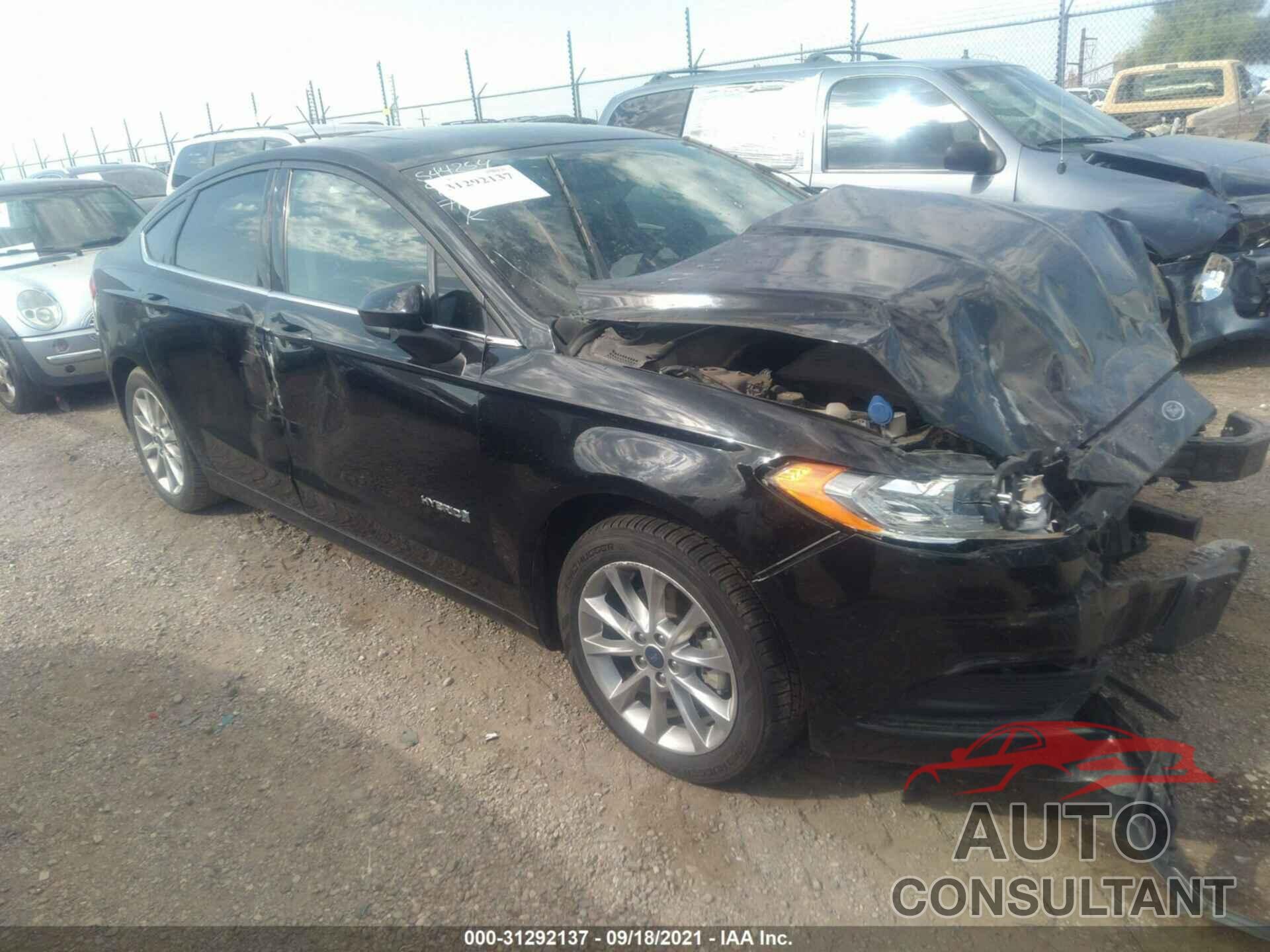 FORD FUSION 2017 - 3FA6P0LU8HR190720