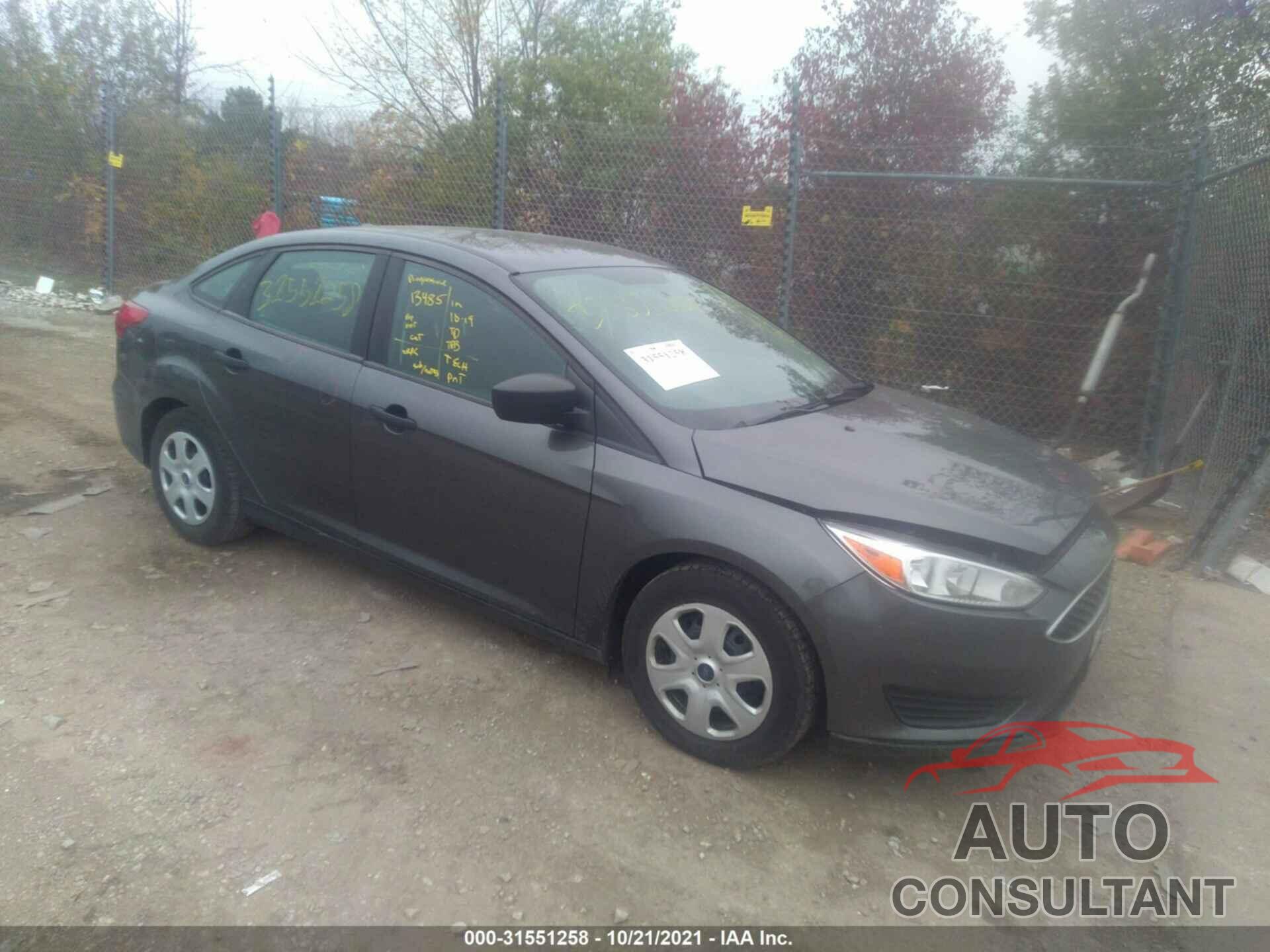 FORD FOCUS 2018 - 1FADP3E22JL221369