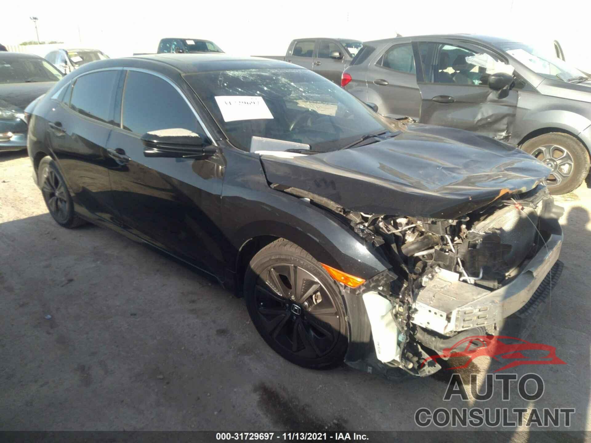 HONDA CIVIC HATCHBACK 2017 - SHHFK7H77HU212047
