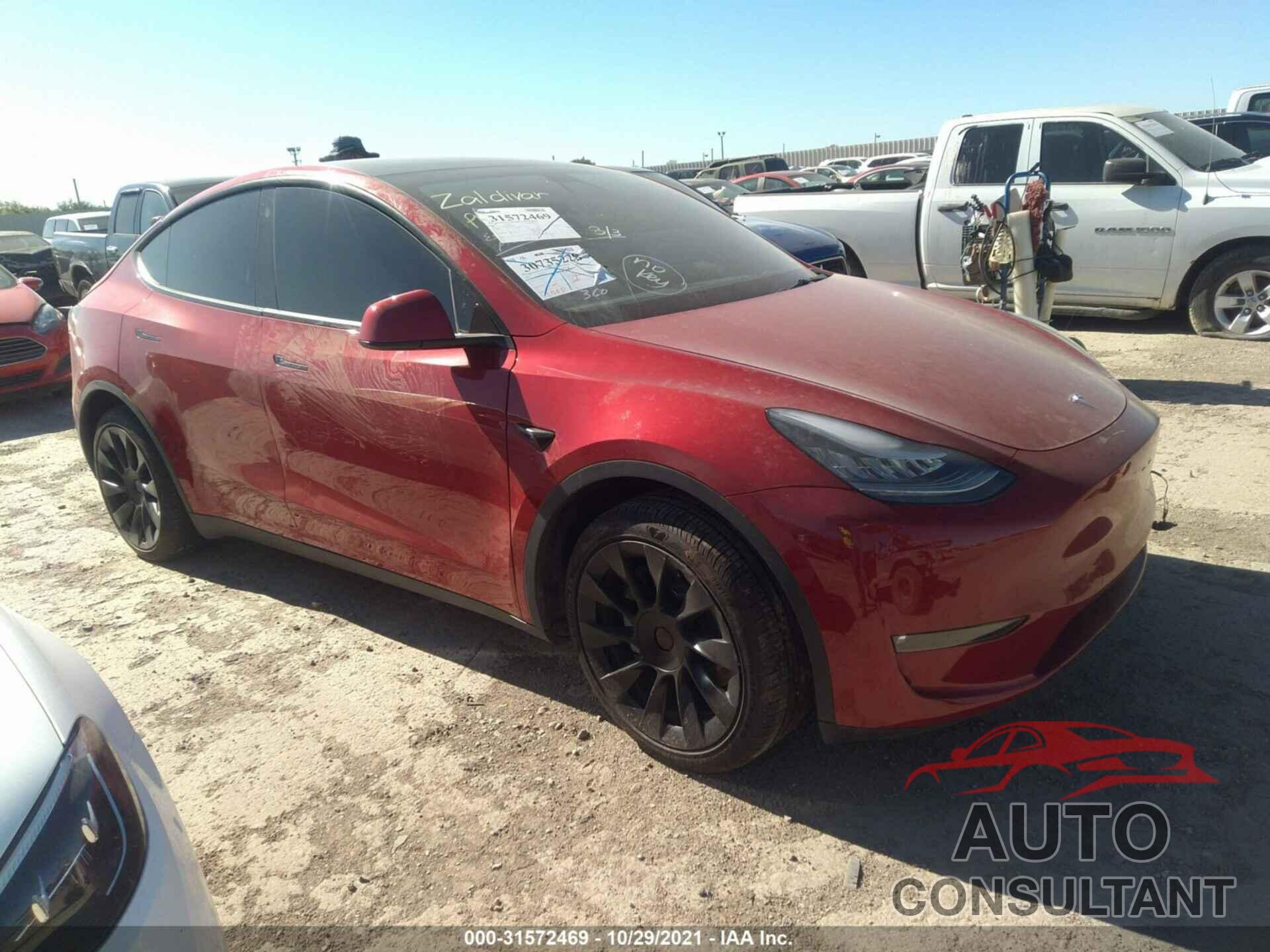 TESLA MODEL Y 2021 - 5YJYGDEE1MF144495