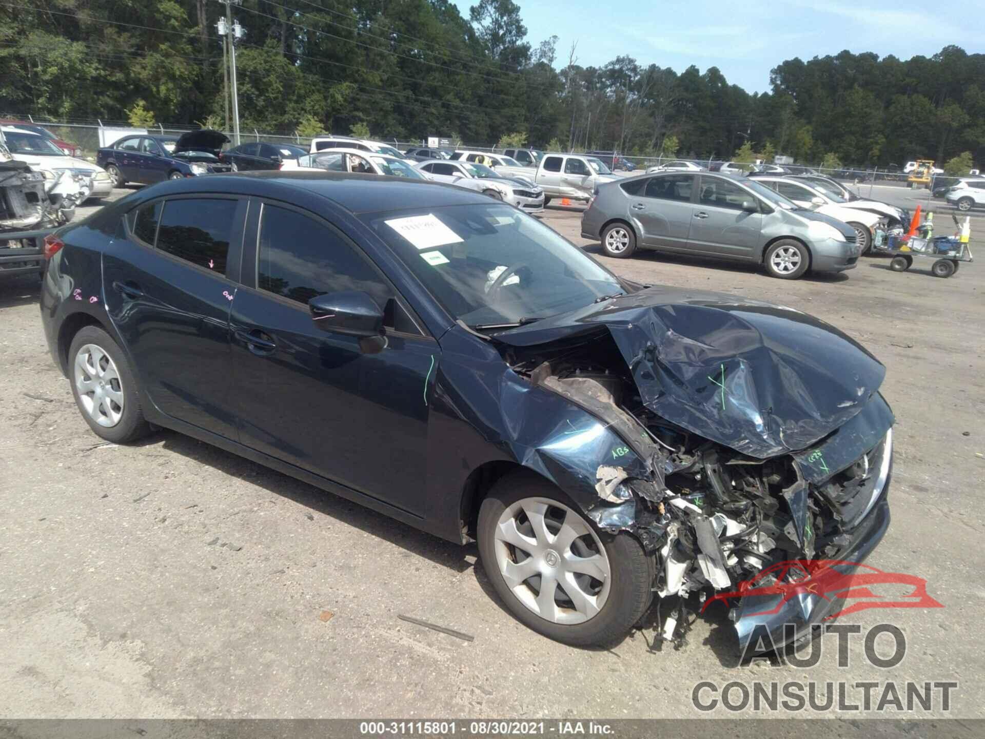 MAZDA MAZDA3 4-DOOR 2018 - 3MZBN1U71JM162013