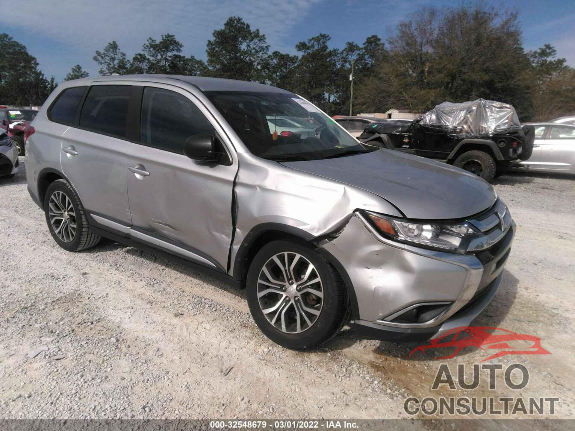 MITSUBISHI OUTLANDER 2018 - JA4AD2A31JZ013294