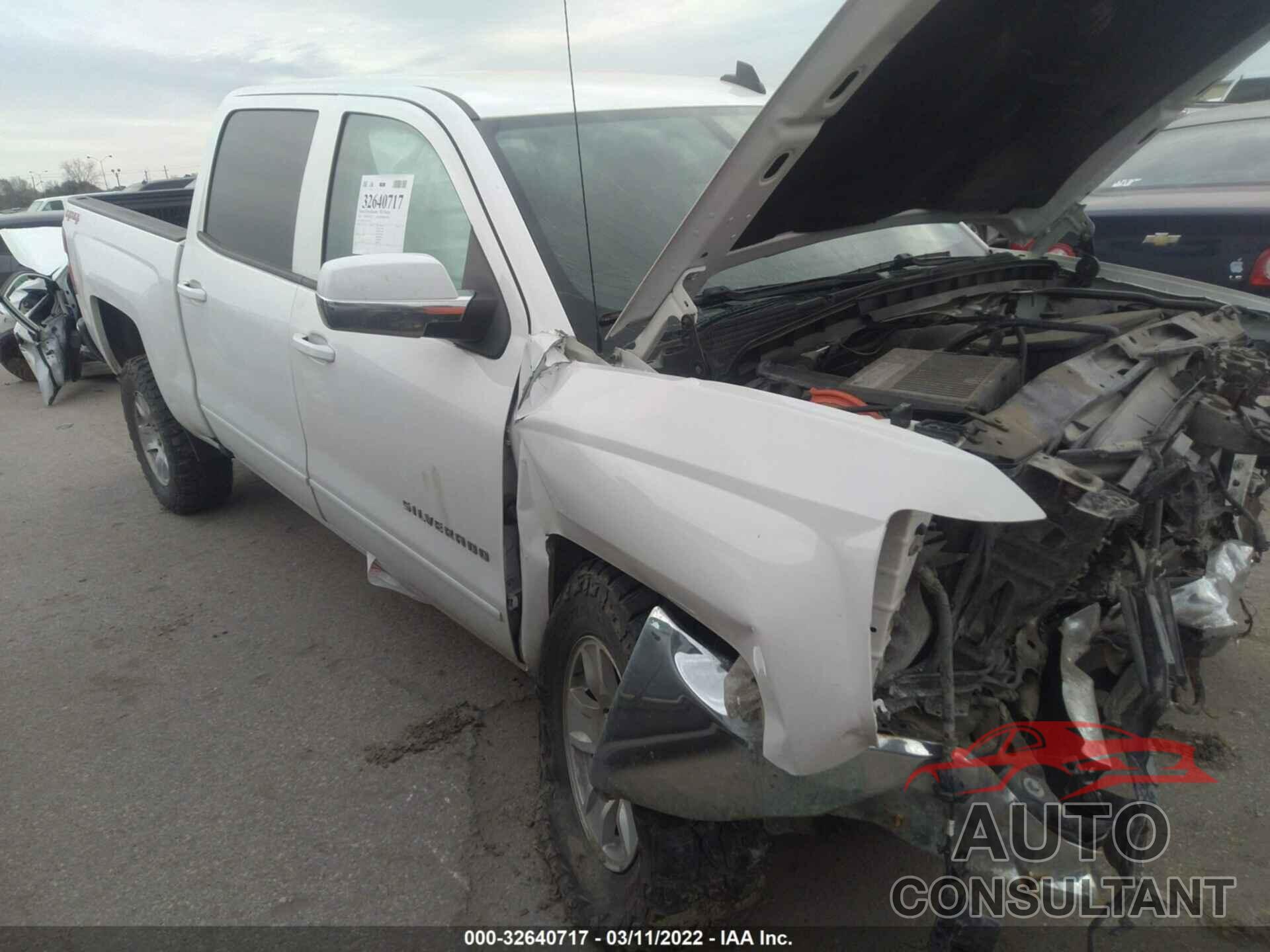 CHEVROLET SILVERADO 1500 2018 - 3GCUKREC2JG399283