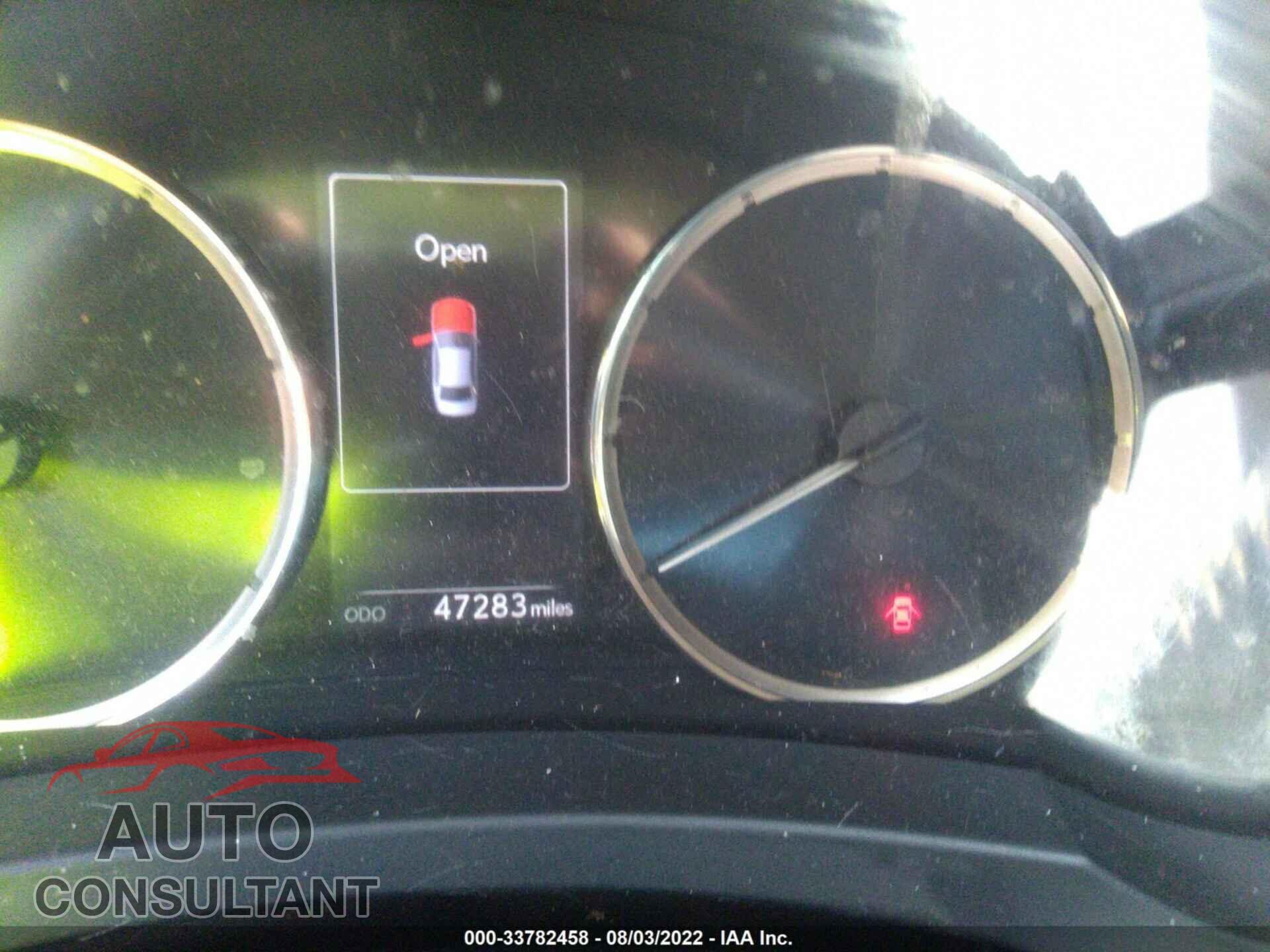 LEXUS IS 2018 - JTHBA1D29J5076603