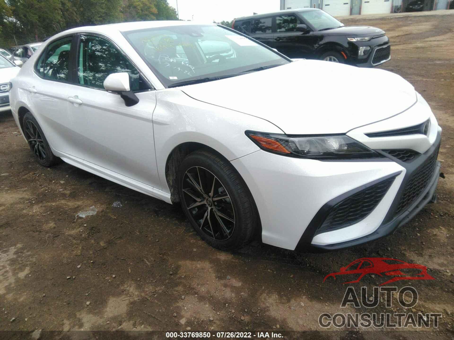 TOYOTA CAMRY 2022 - 4T1G11AK5NU699798