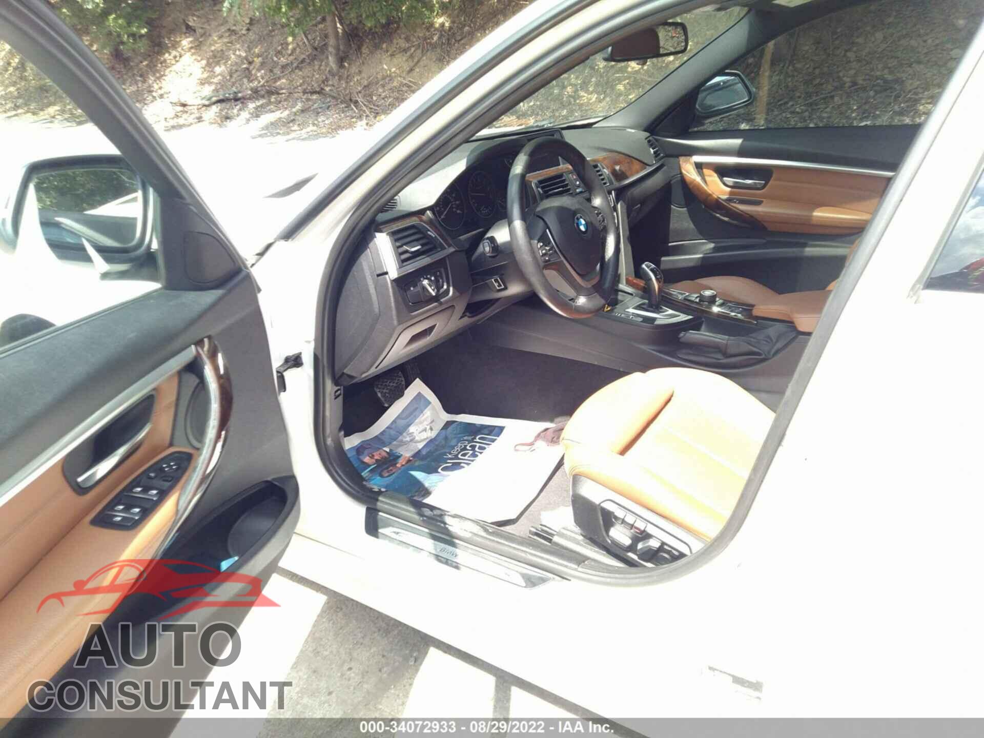 BMW 3 SERIES 2016 - WBA8E3C52GK500041