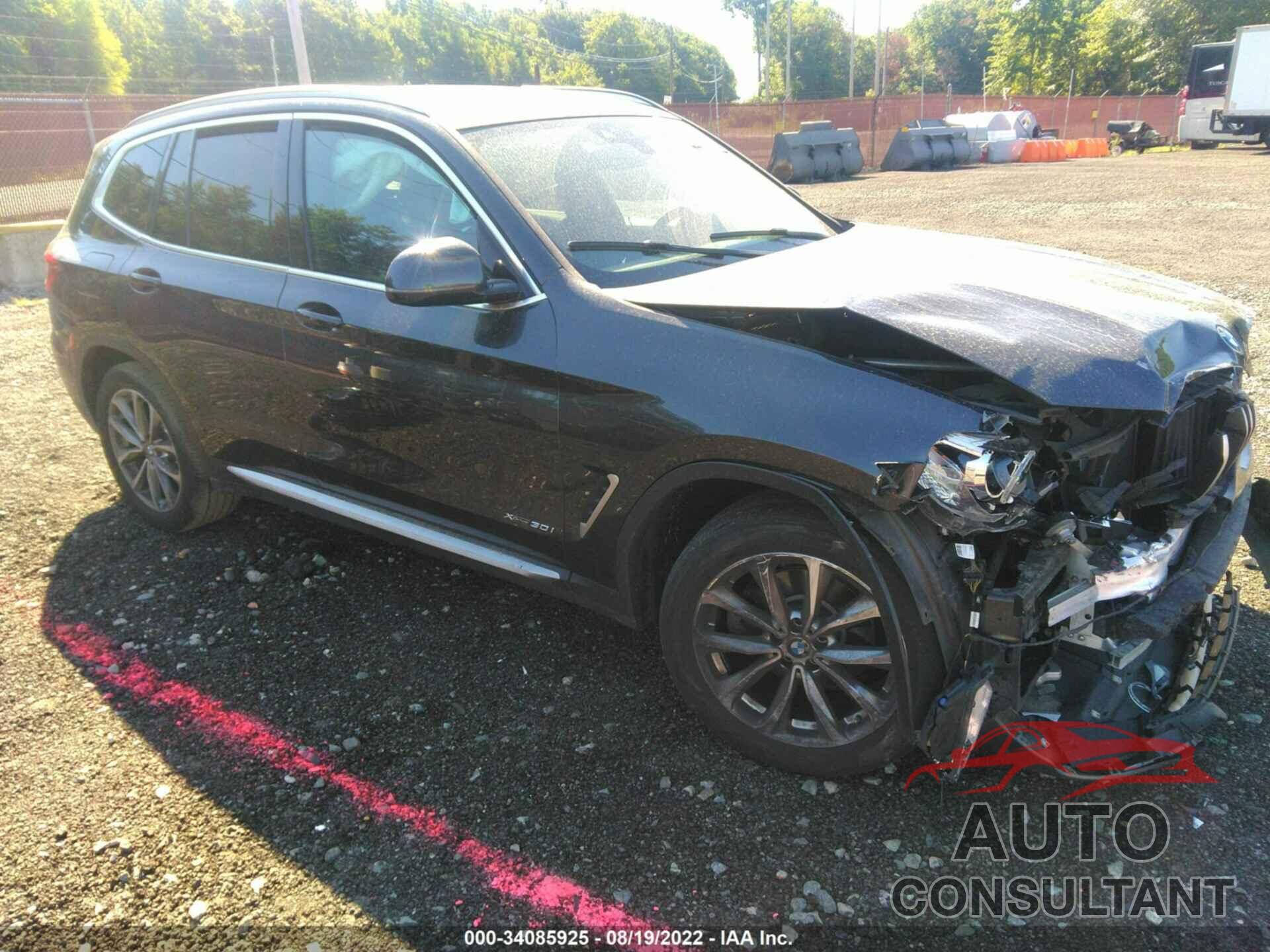 BMW X3 2018 - 5UXTR9C50JLD57811