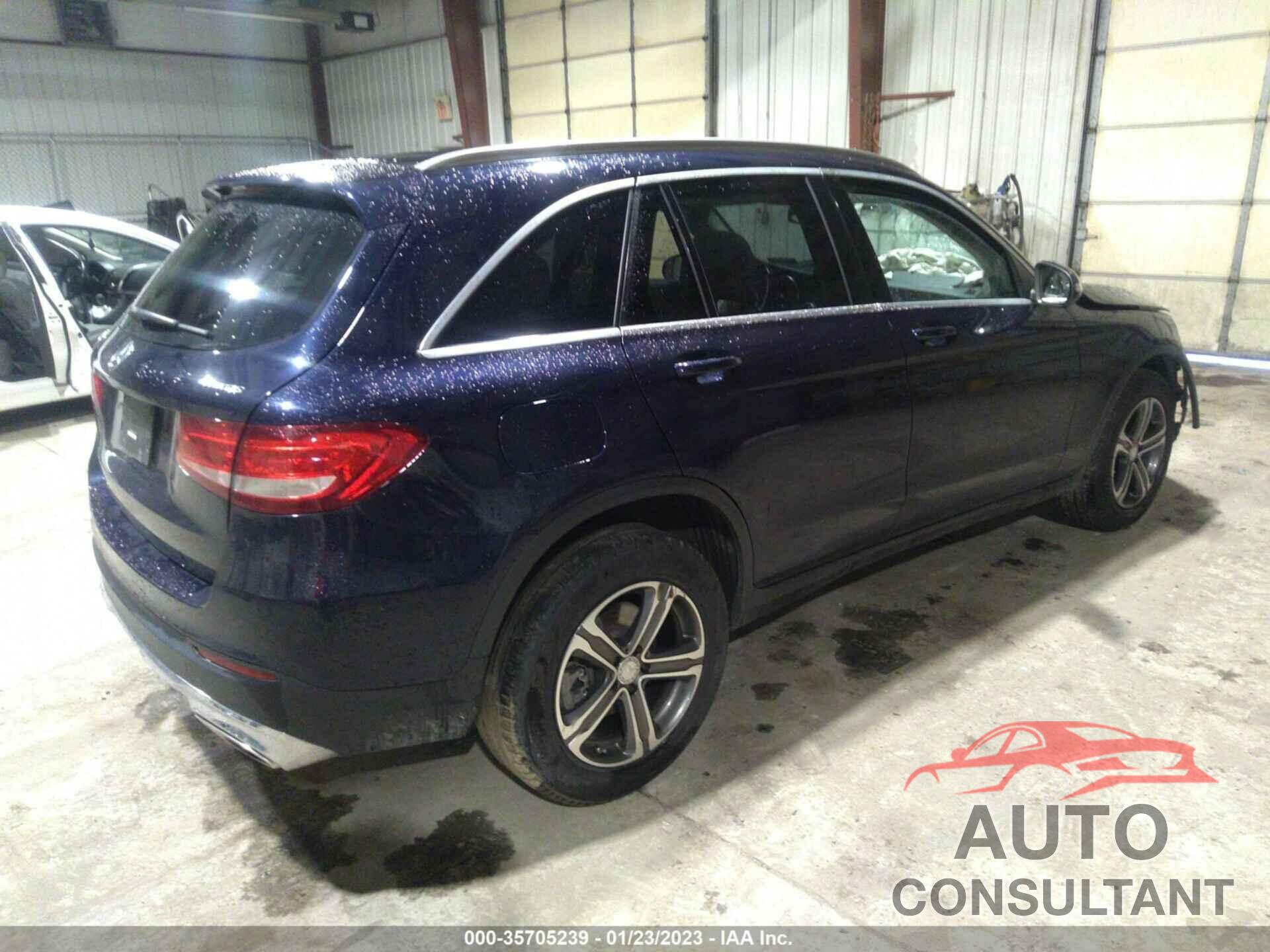 MERCEDES-BENZ GLC 2017 - WDC0G4KBXHF117623