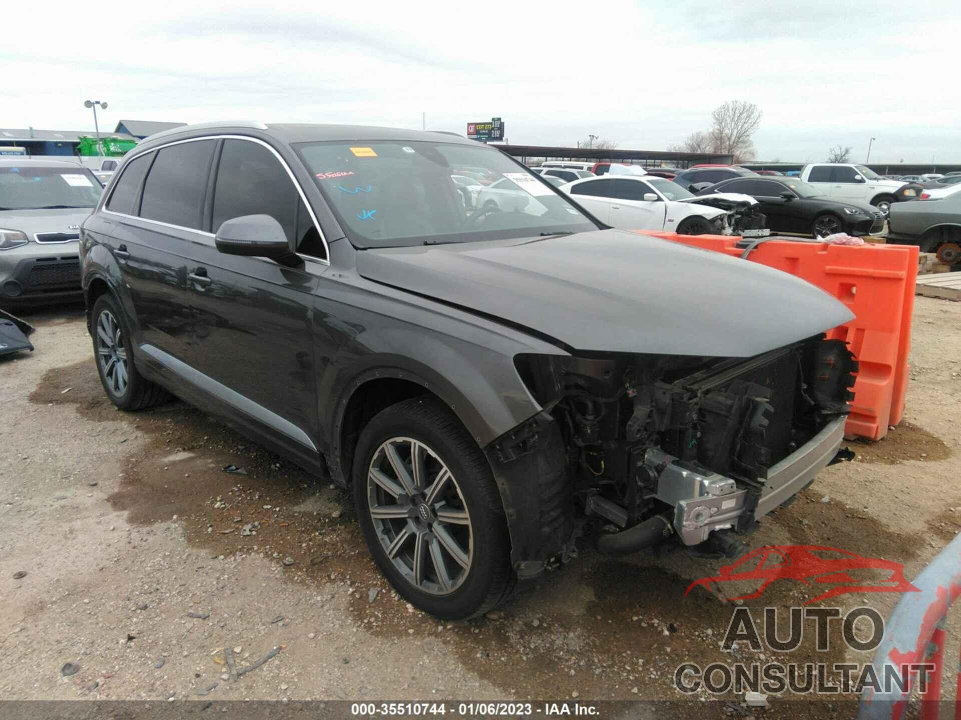 AUDI Q7 2019 - WA1LHAF70KD042450