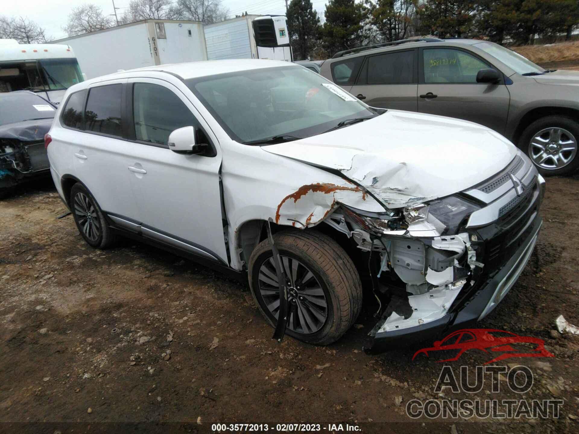 MITSUBISHI OUTLANDER 2019 - JA4AD3A31KZ006997
