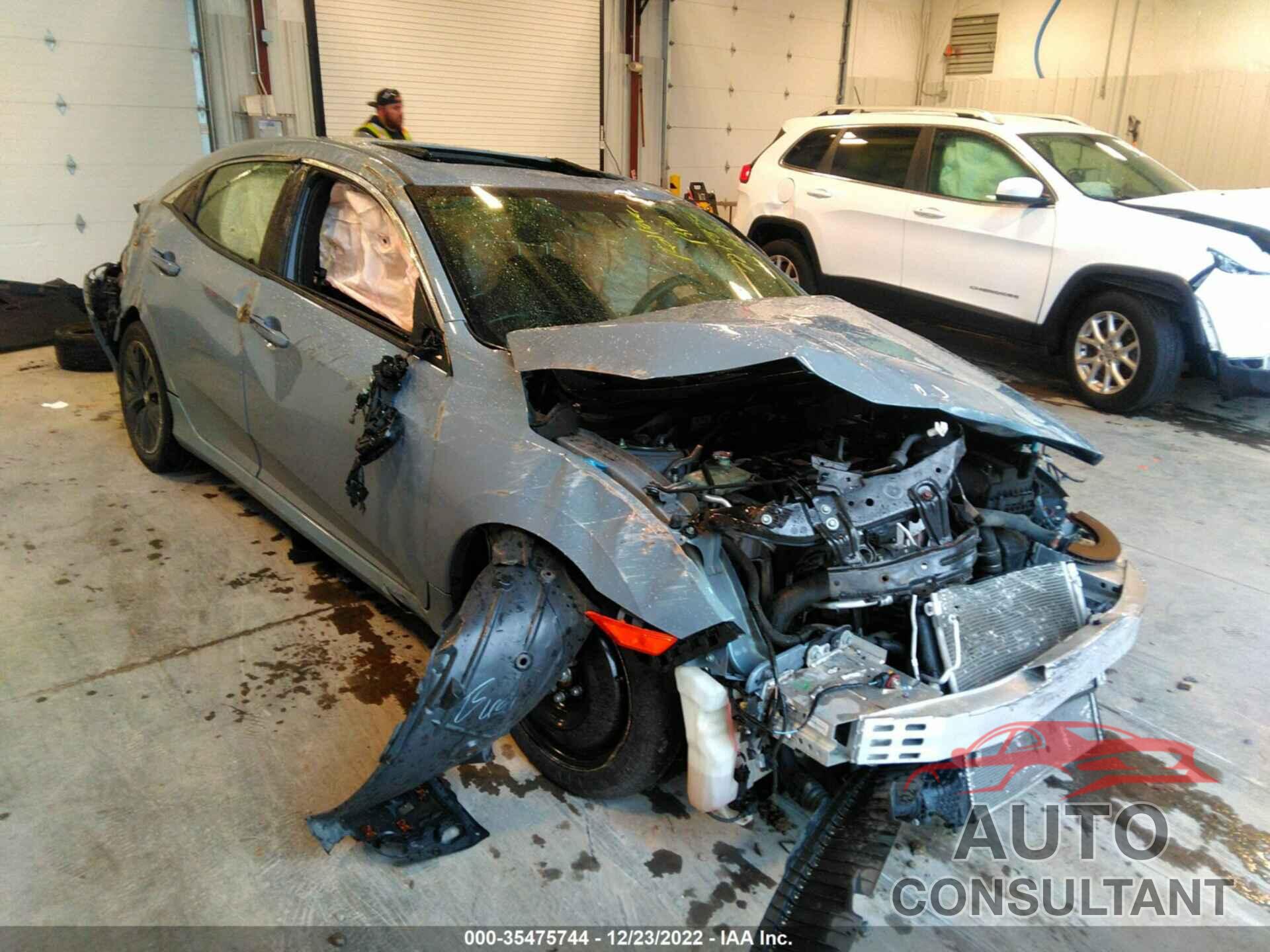 HONDA CIVIC HATCHBACK 2018 - SHHFK7H54JU400738