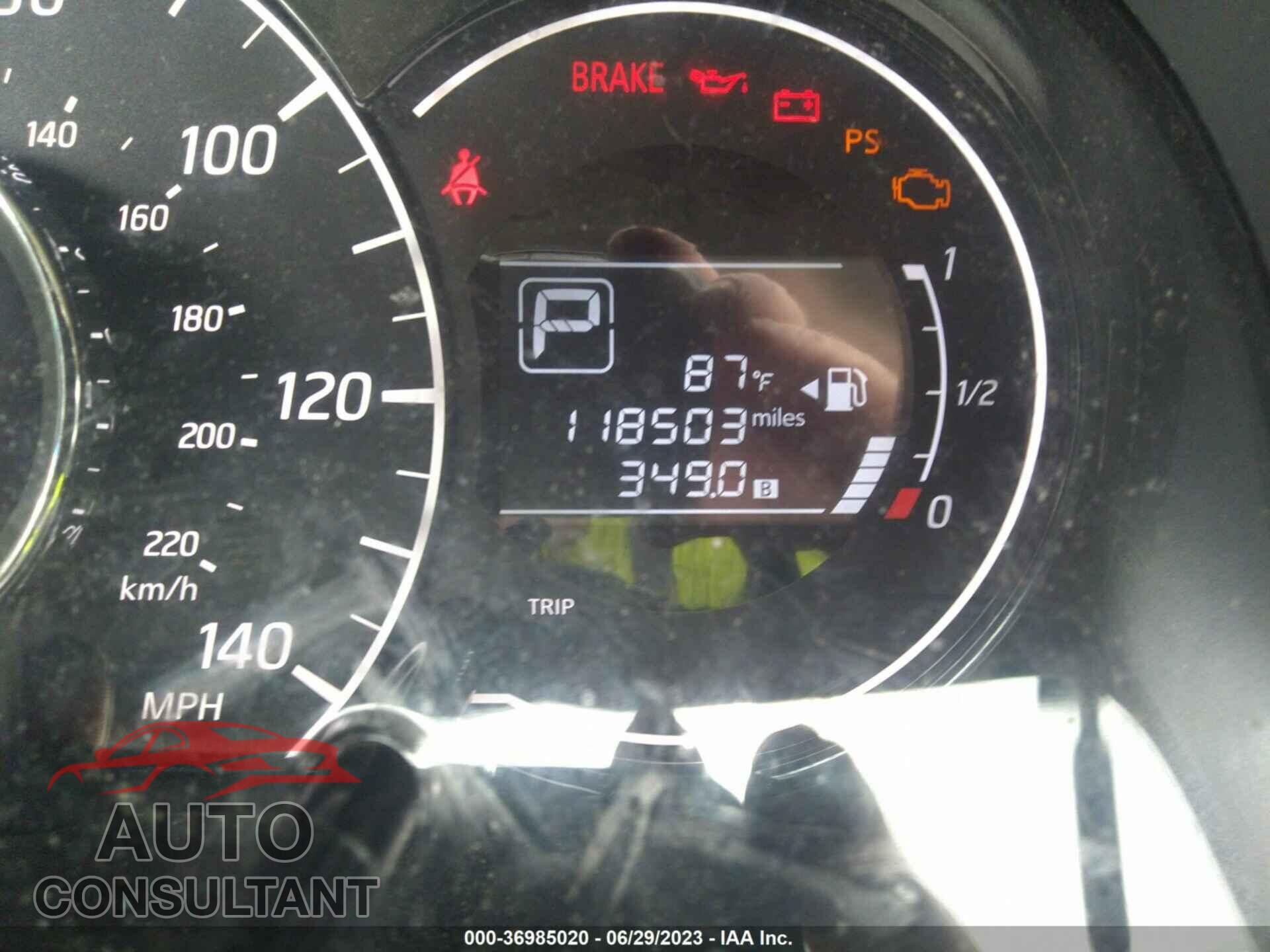 NISSAN VERSA NOTE 2015 - 3N1CE2CP4FL448100